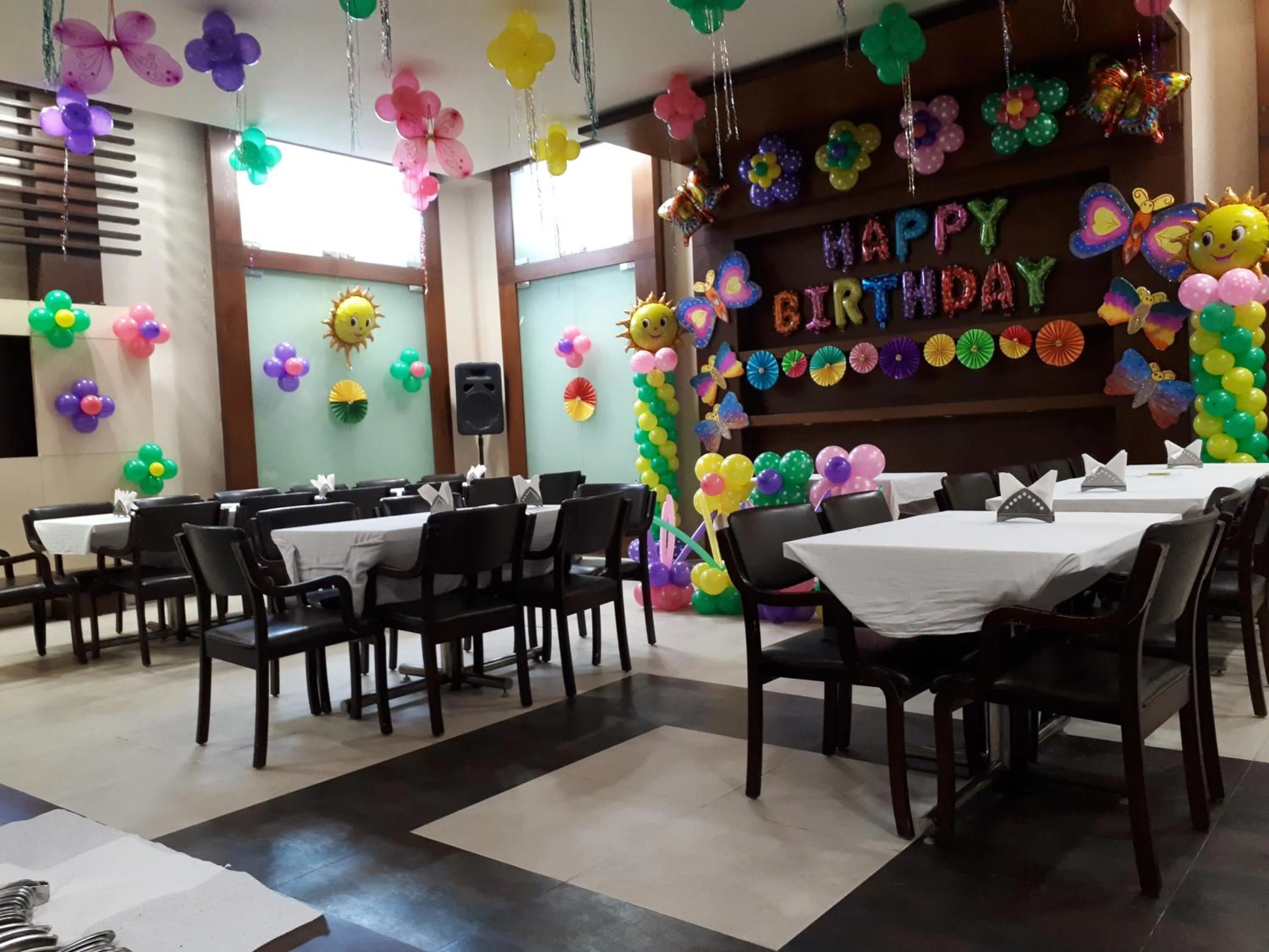 Restaurant/places to eat in HOTEL NANGIS PRIDE