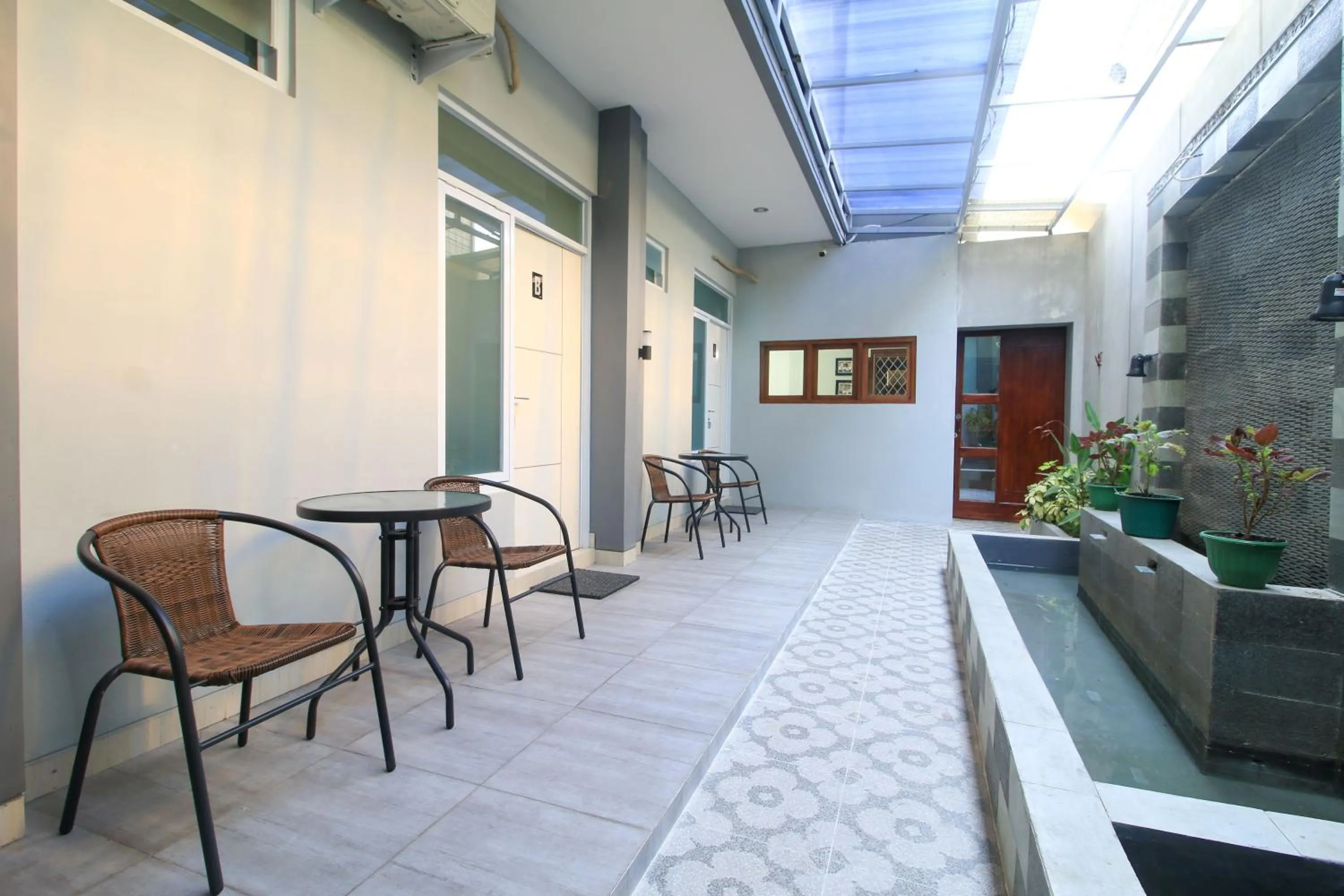 Asian breakfast in RedDoorz at Hotel Putra Perdana Klaten