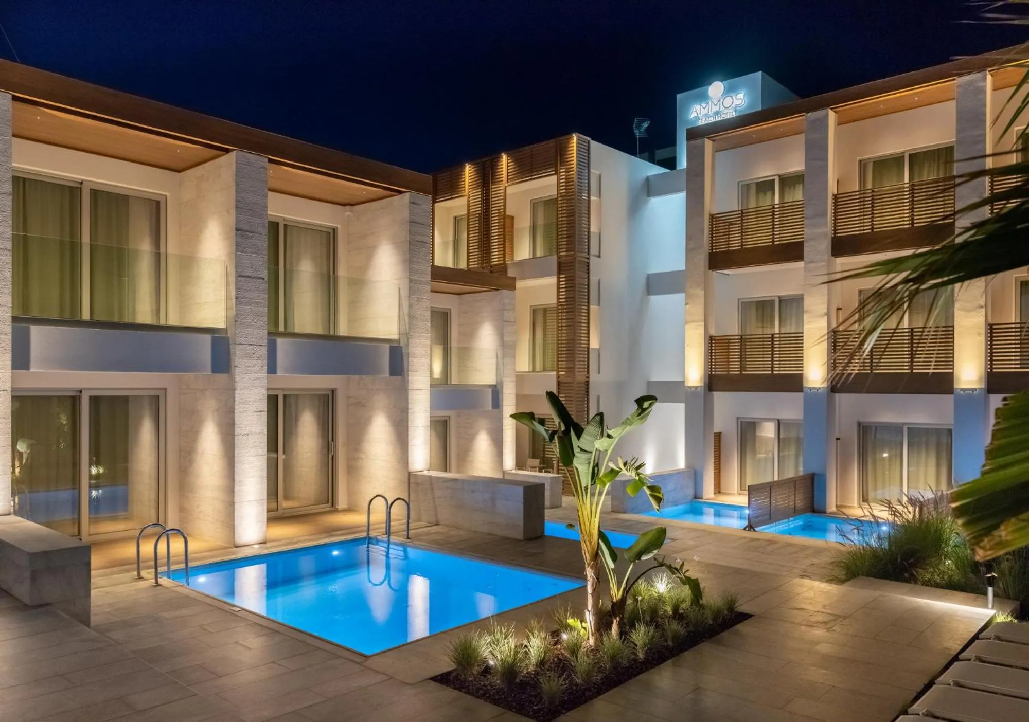 Pool view in Enorme Ammos Beach