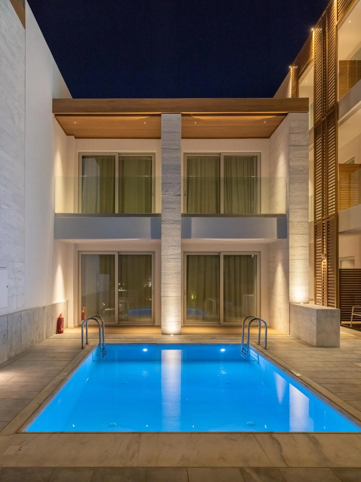 Pool view in Enorme Ammos Beach