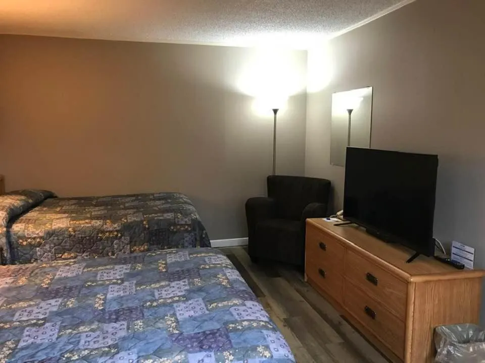 Bed in Coastal Inn - Kingfisher