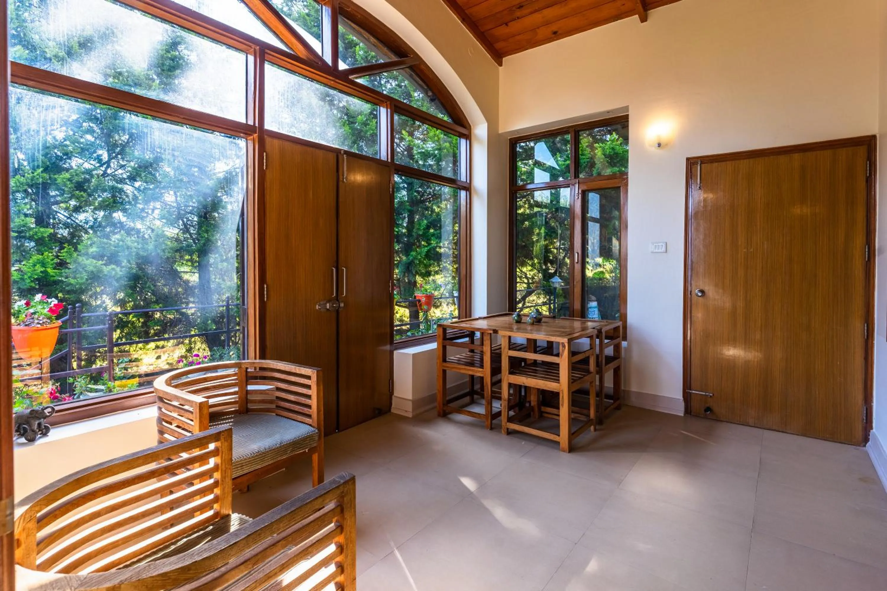 Dining area in Tree of Life Junoon in the Hills Kumaon