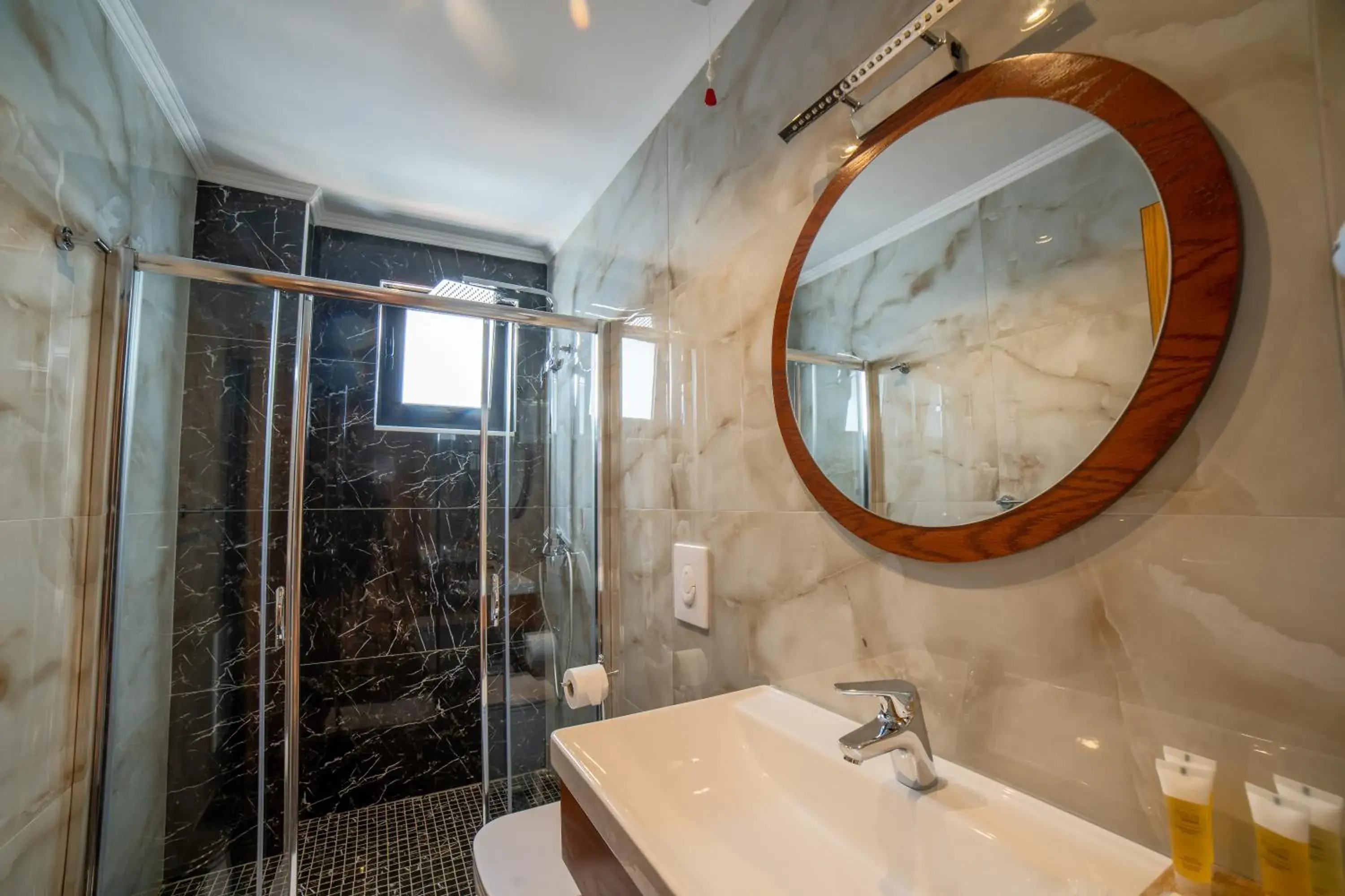 Junior Suite in Area Hotel Junior Suite in Area Hotel