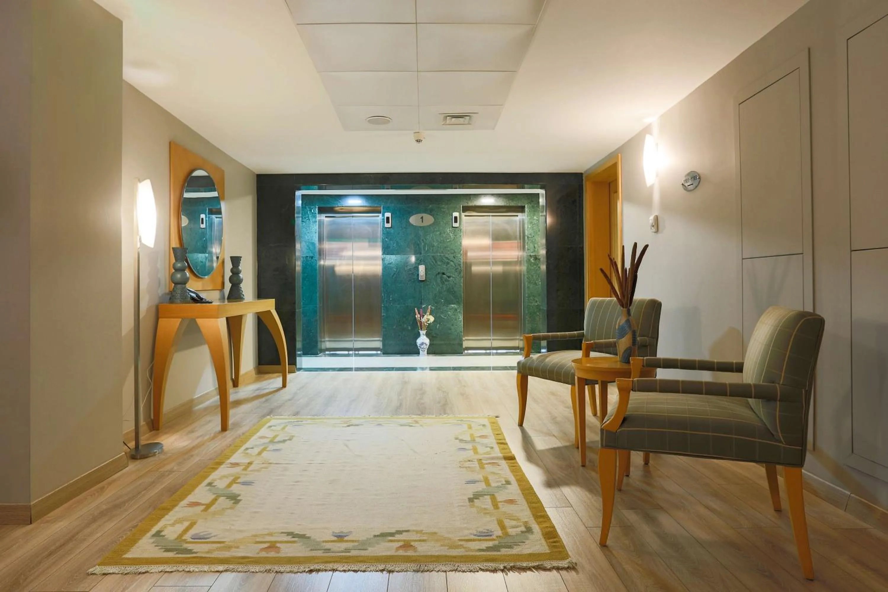 Facade/entrance in Eliz Hotel Convention Center Thermal Spa & Wellnes