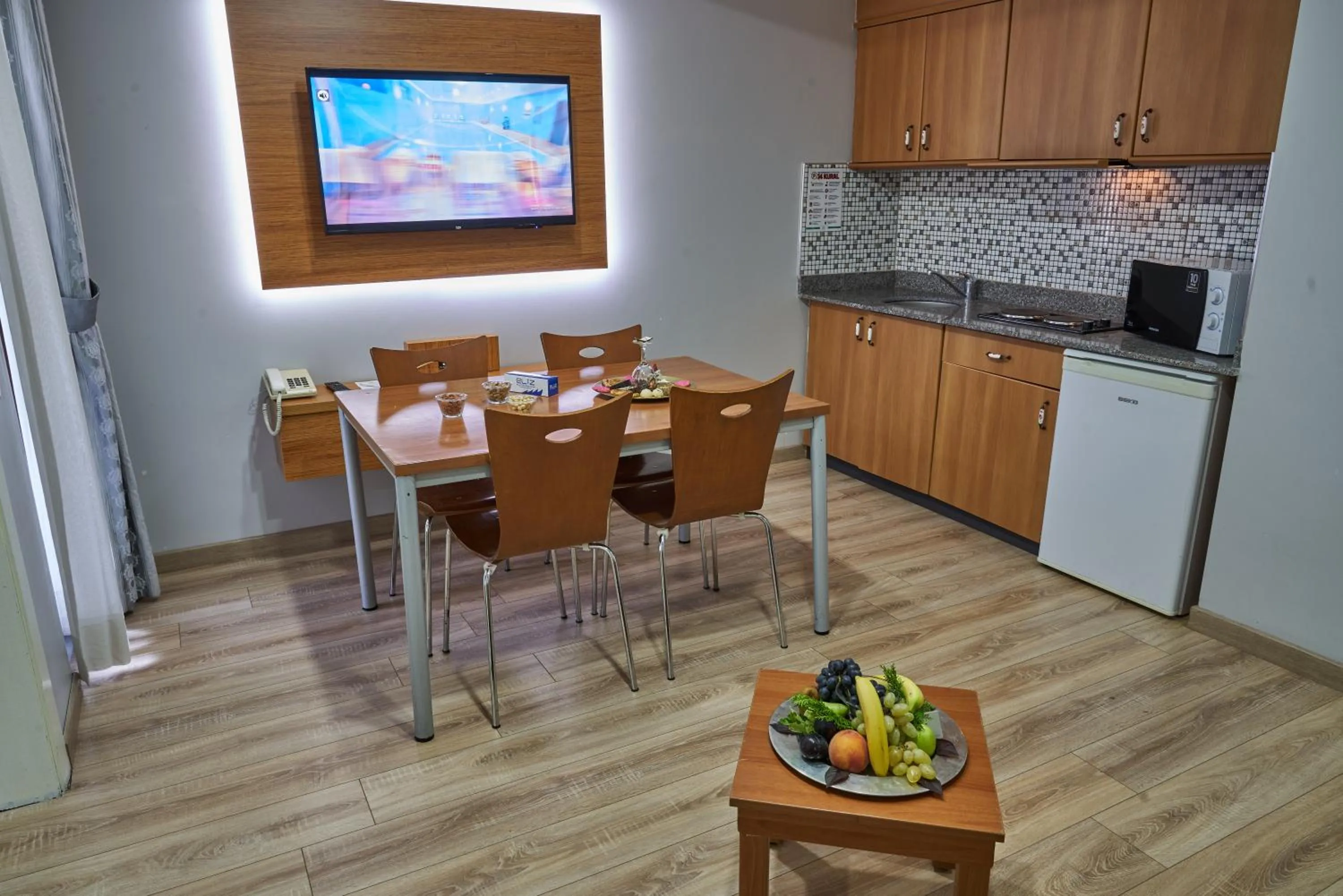 Dining area in Eliz Hotel Convention Center Thermal Spa & Wellnes