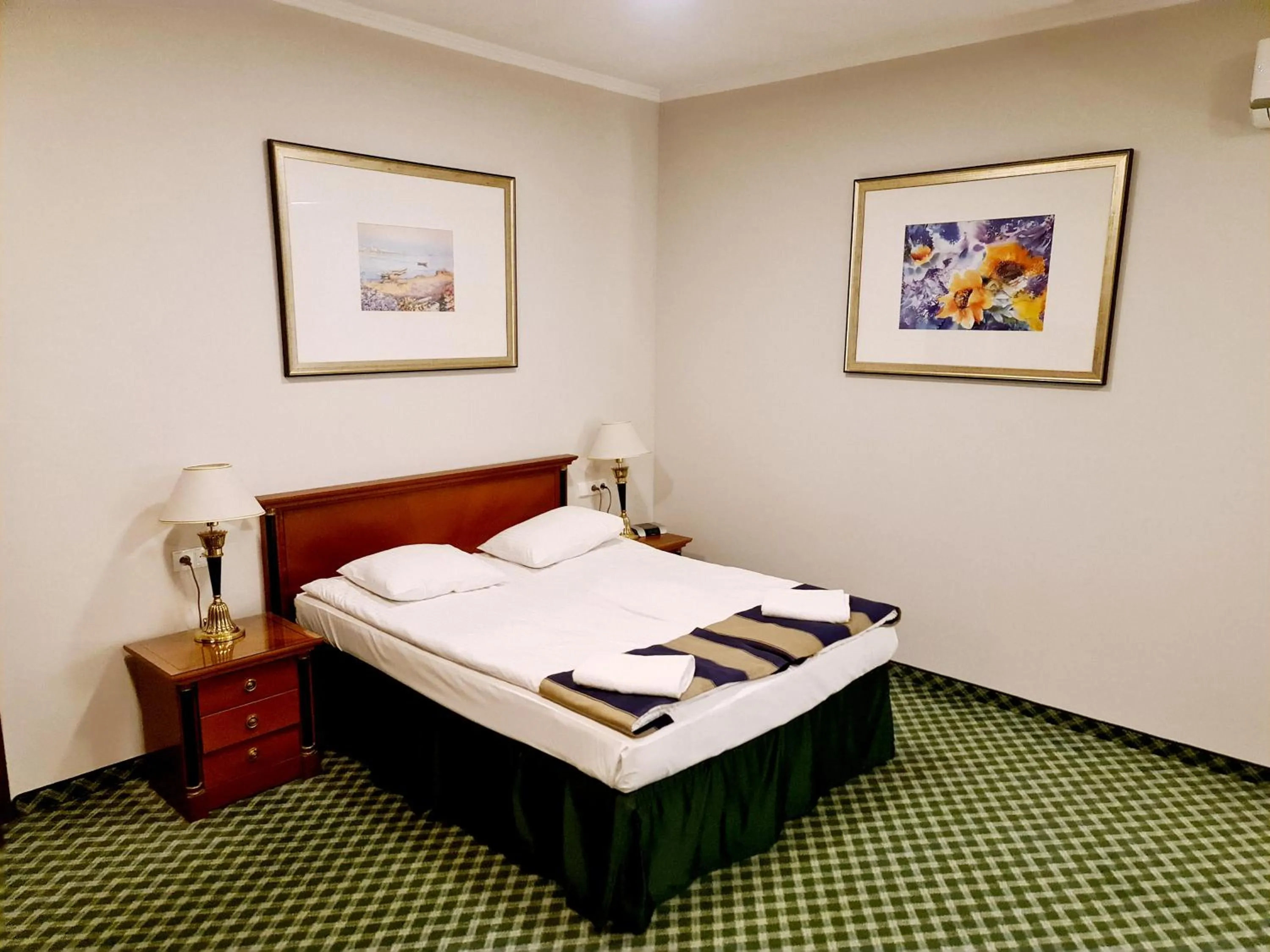 Bed in Noclegi Hit Rooms & Apartments