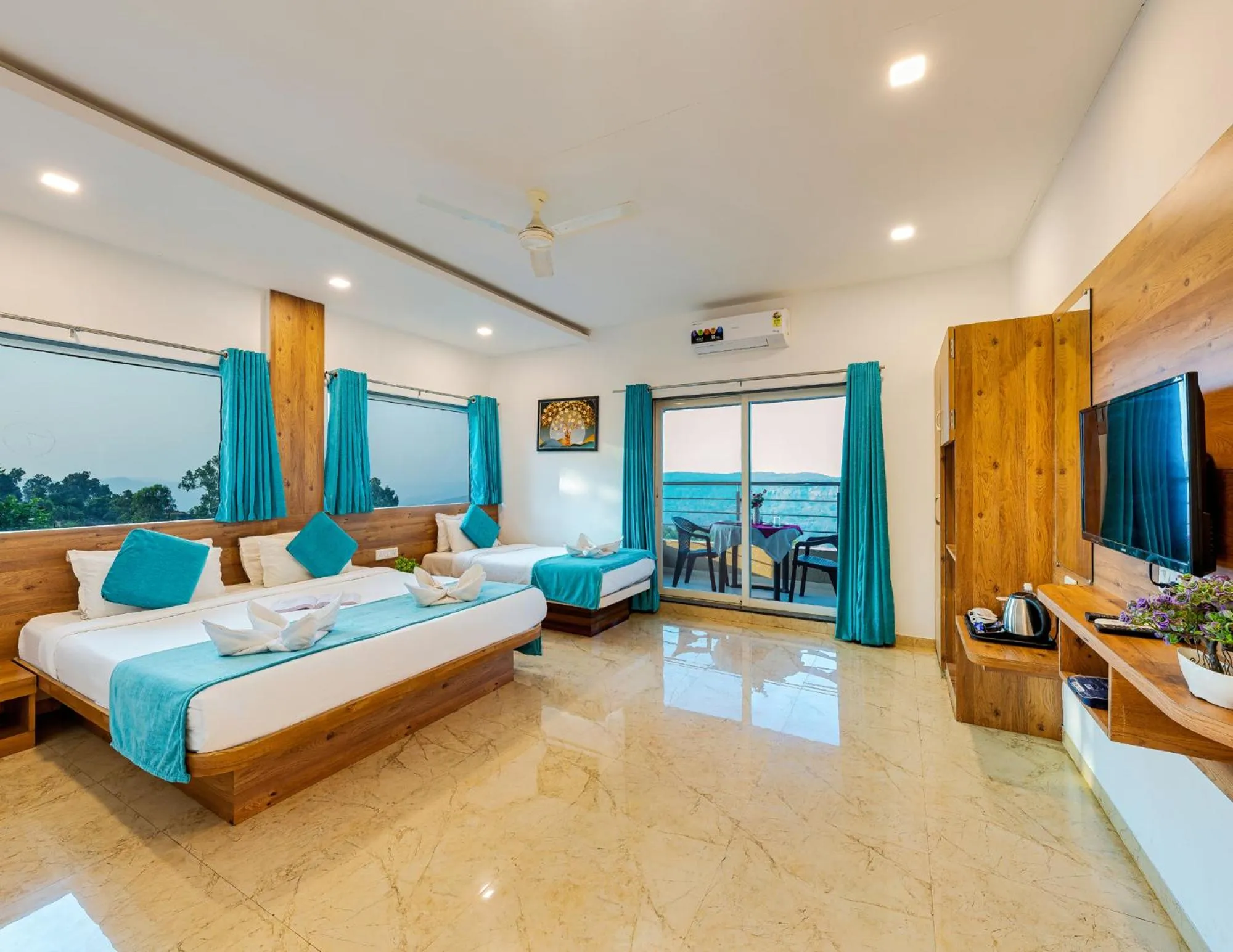 Photo of the whole room in Hotel Mahabaleshwar Fragrance