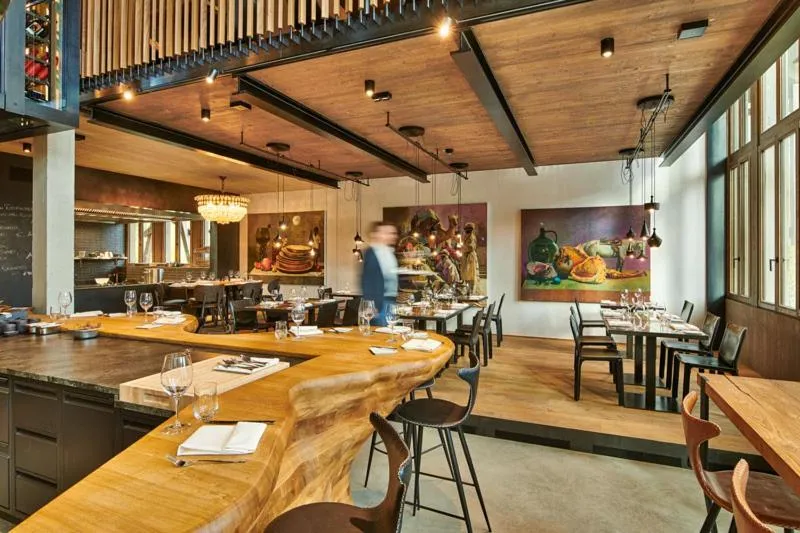 Restaurant/places to eat in Boutique-Hotel LARTOR