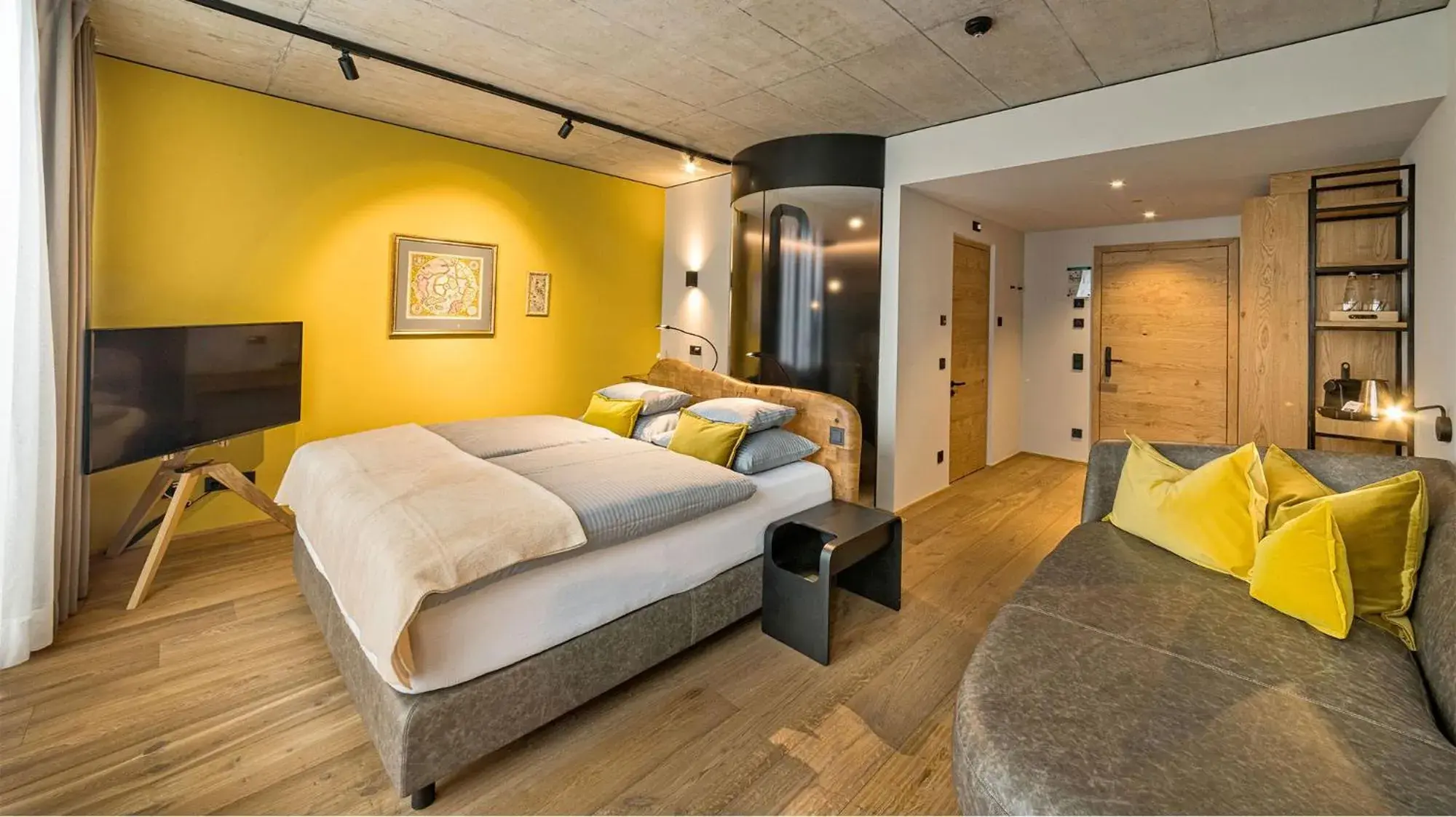 Deluxe Triple Room in Boutique-Hotel LARTOR Deluxe Triple Room in Boutique-Hotel LARTOR