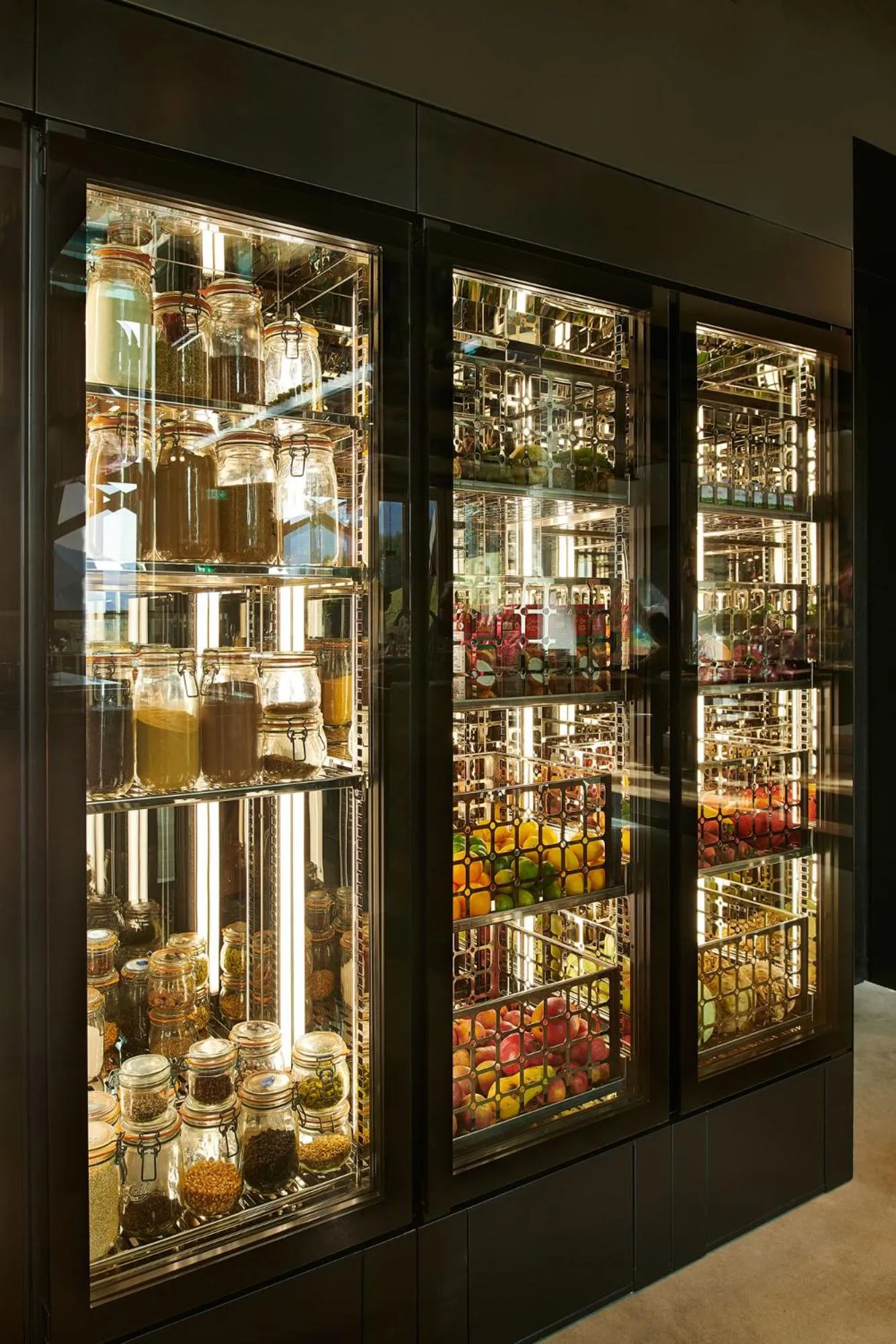 Restaurant/places to eat in Boutique-Hotel LARTOR