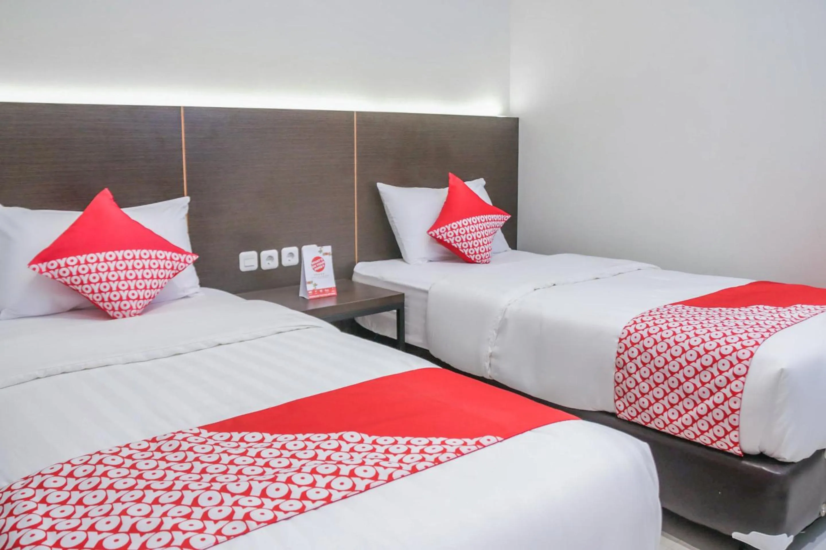 Bedroom, Bed in Hotel O Azzahra Guest House Syariah