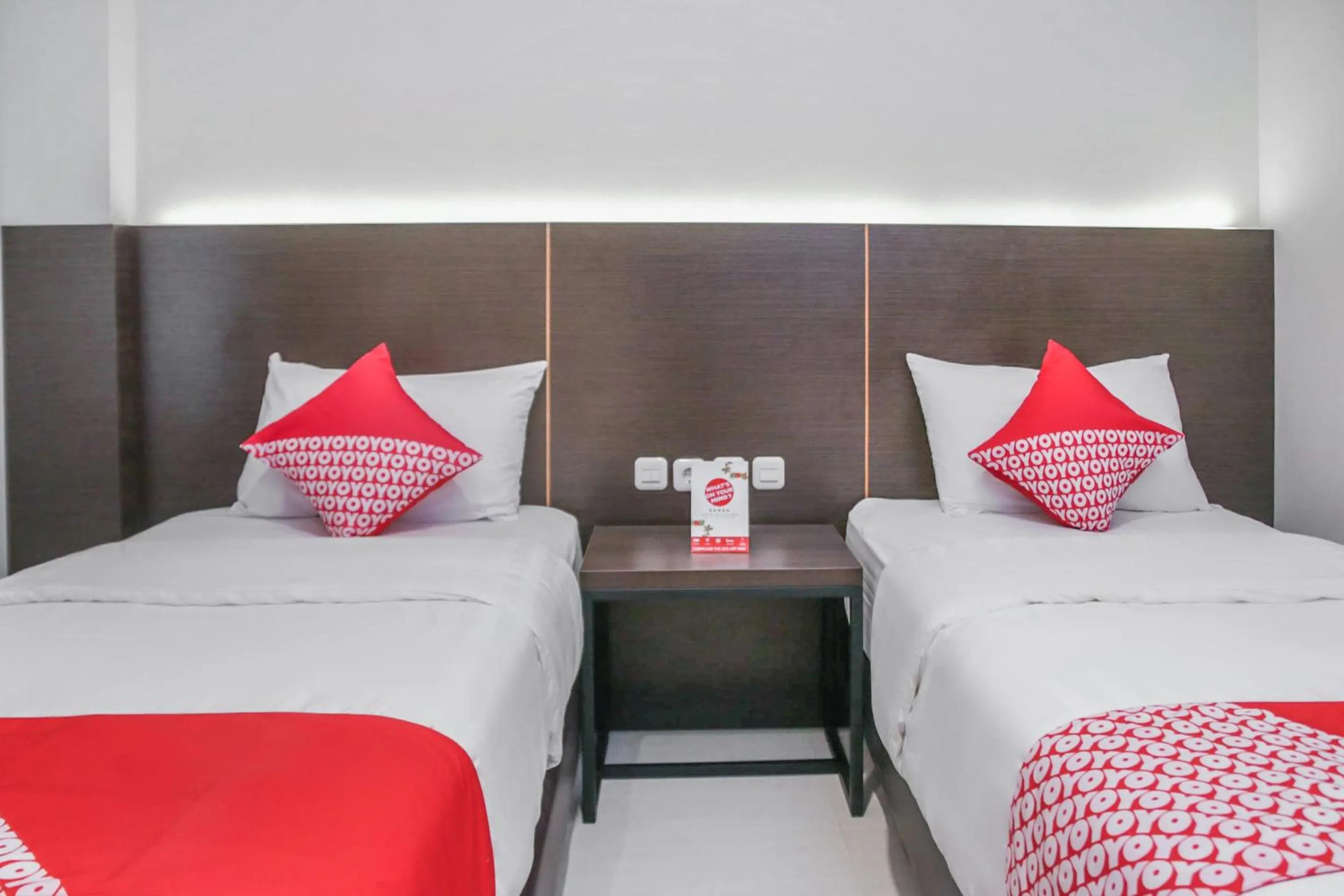 Bedroom, Bed in Hotel O Azzahra Guest House Syariah