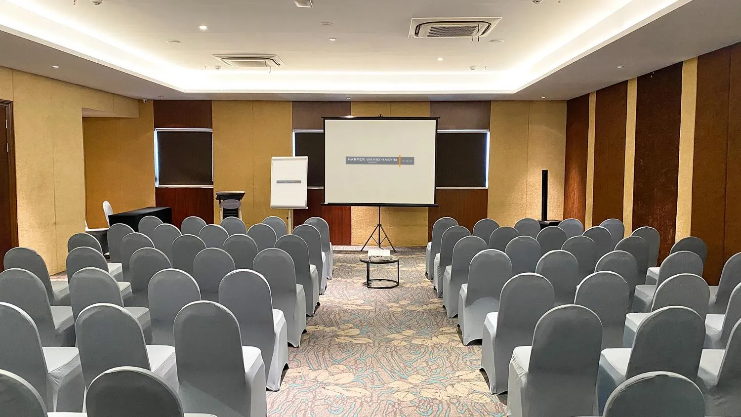 Harper Wahid Hasyim Medan by ASTON