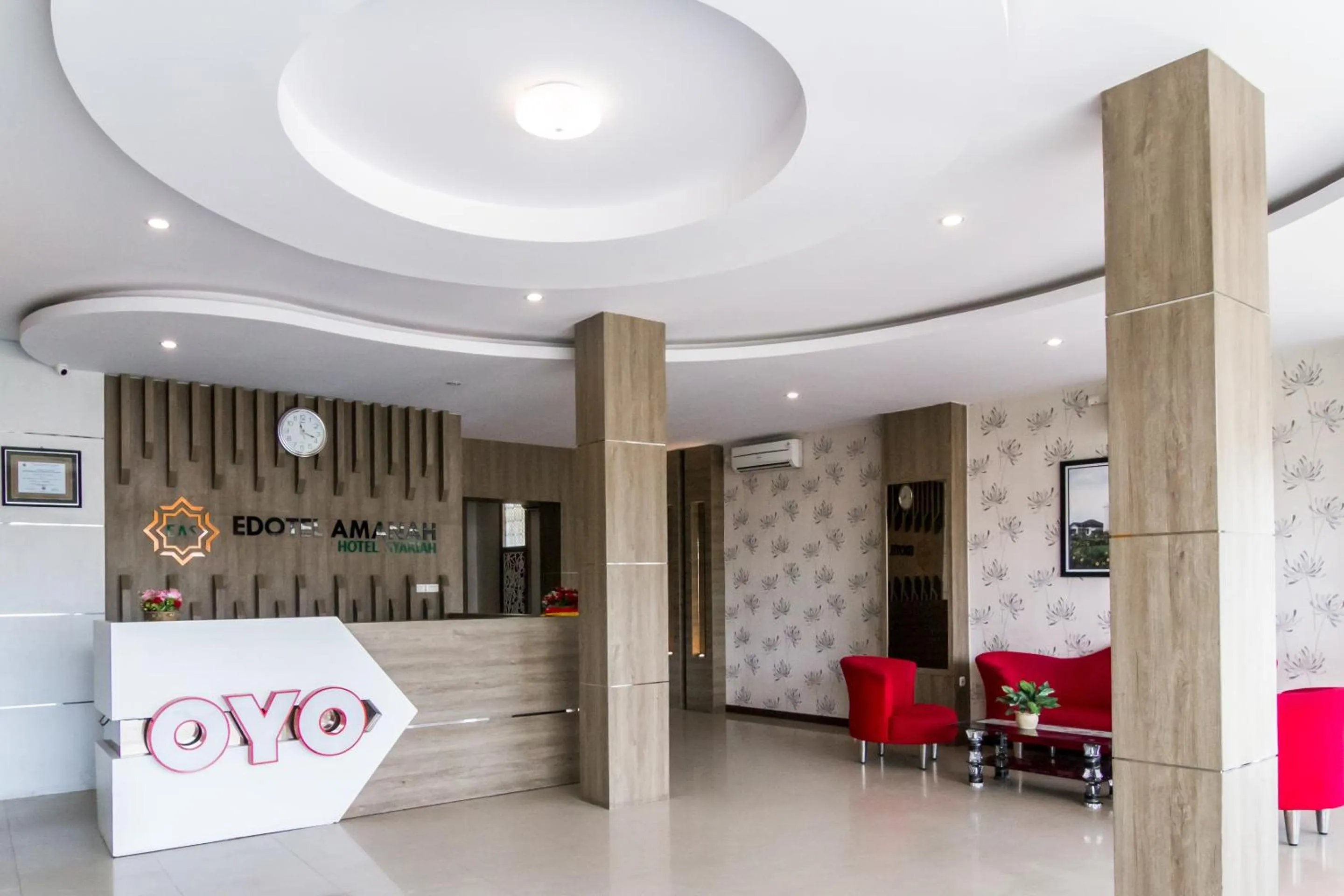Lobby or reception in OYO 889 Edotel Amanah Hotel Syariah By Smk Muhammadiyah 1