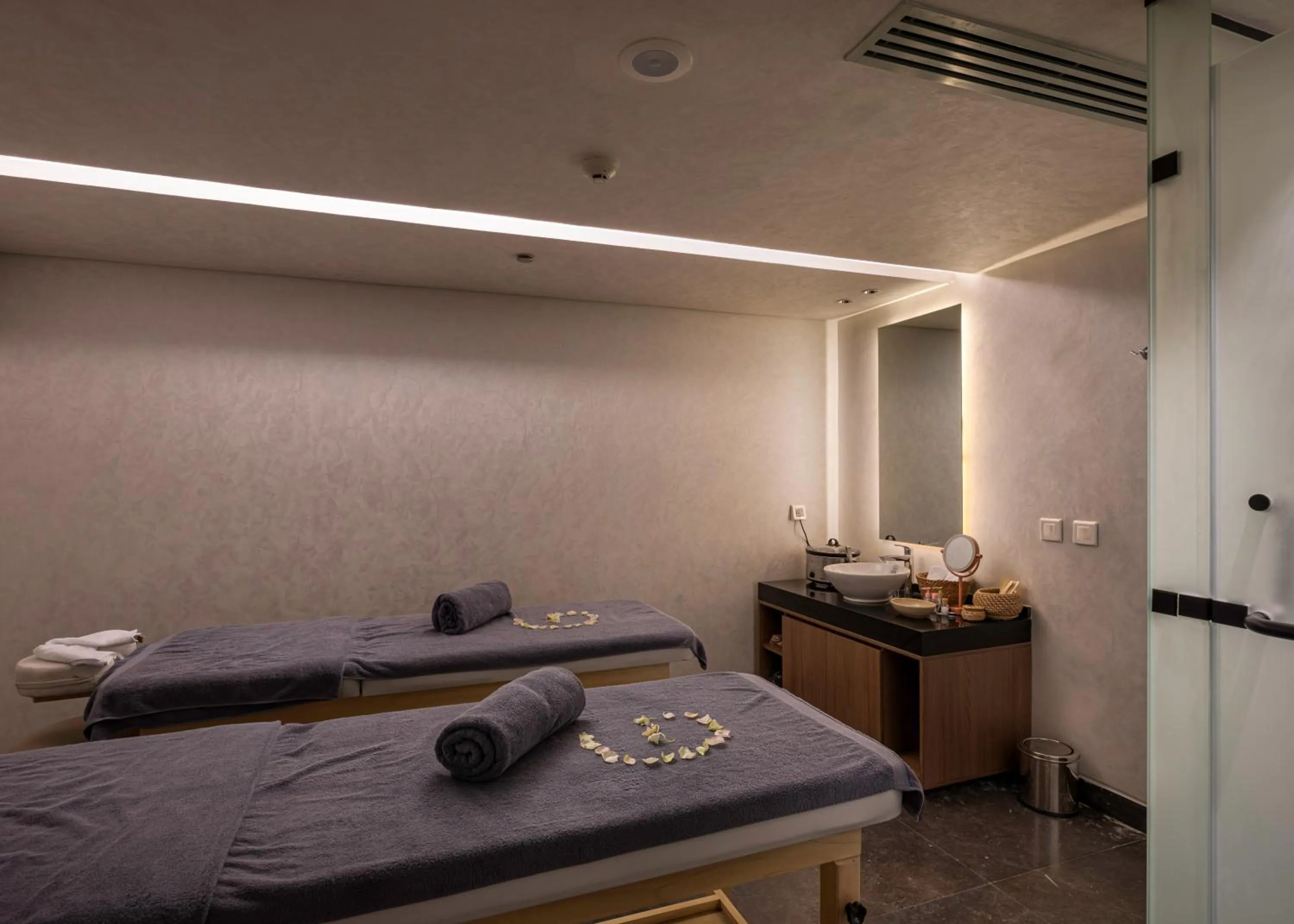 Massage, Bed in The G Hotel Seashell