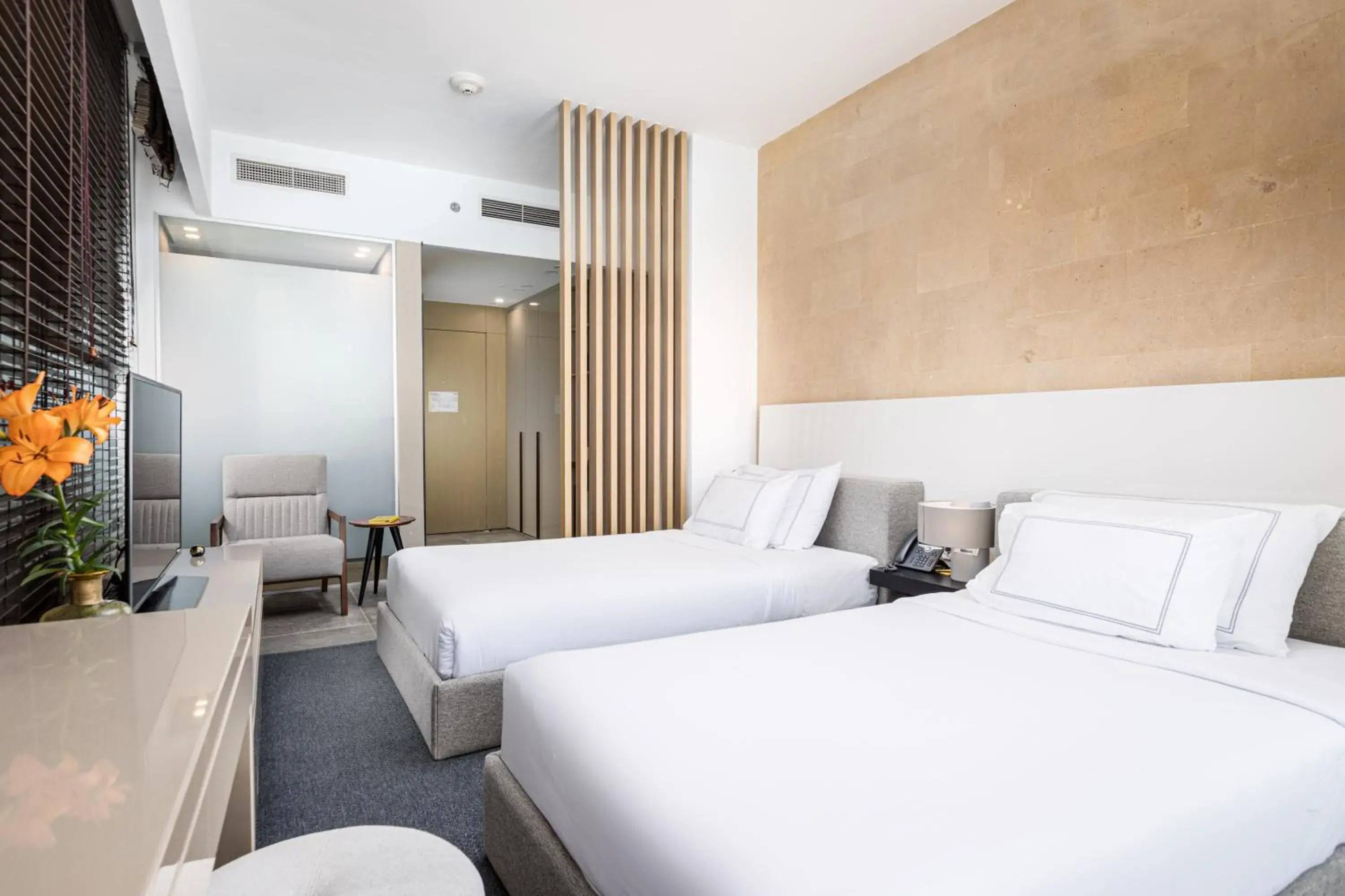 Deluxe Standard Room – Twin Bed in The G Hotel Seashell Deluxe Standard Room – Twin Bed in The G Hotel Seashell