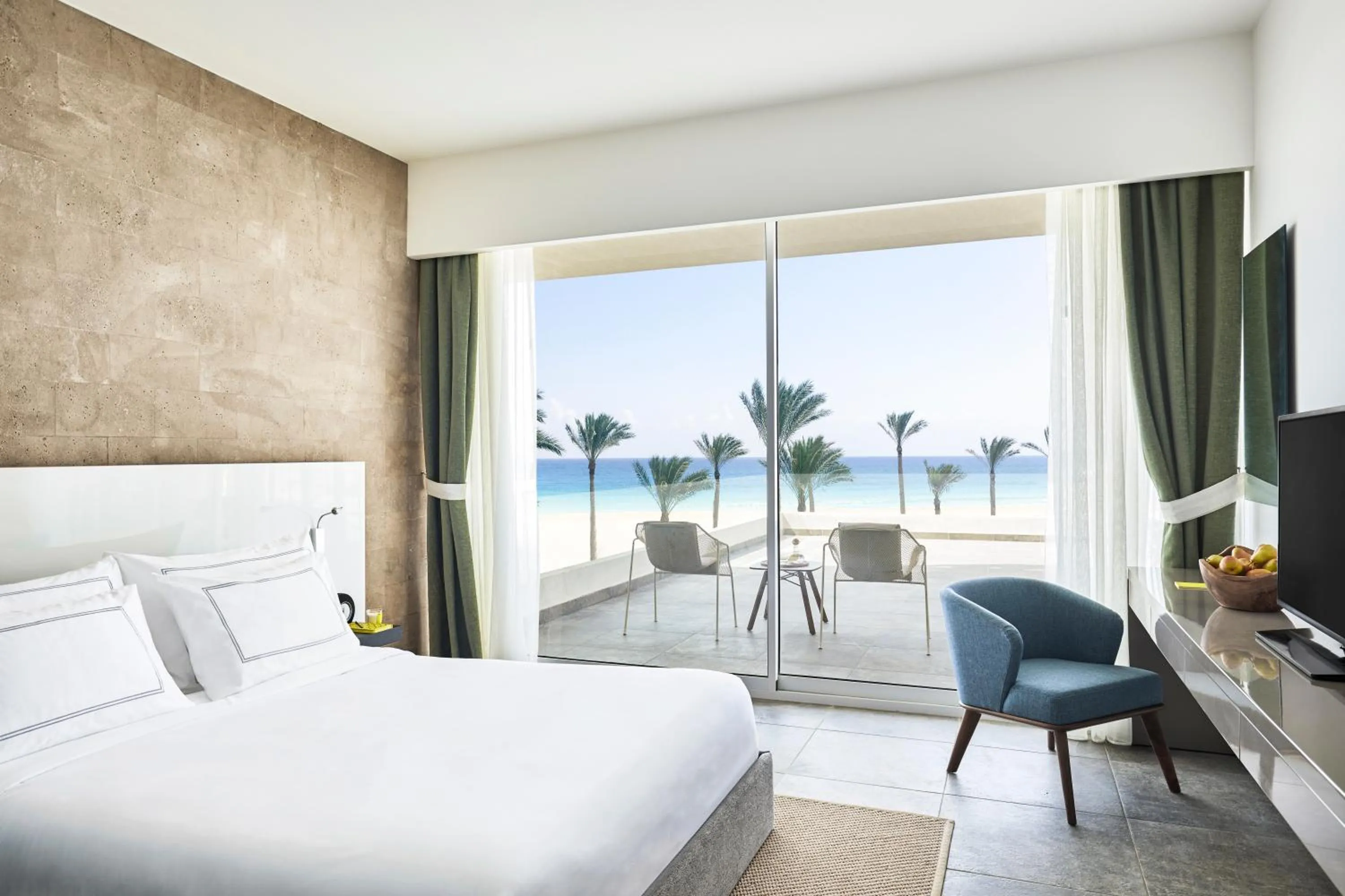 Property building, Bed in The G Hotel Seashell