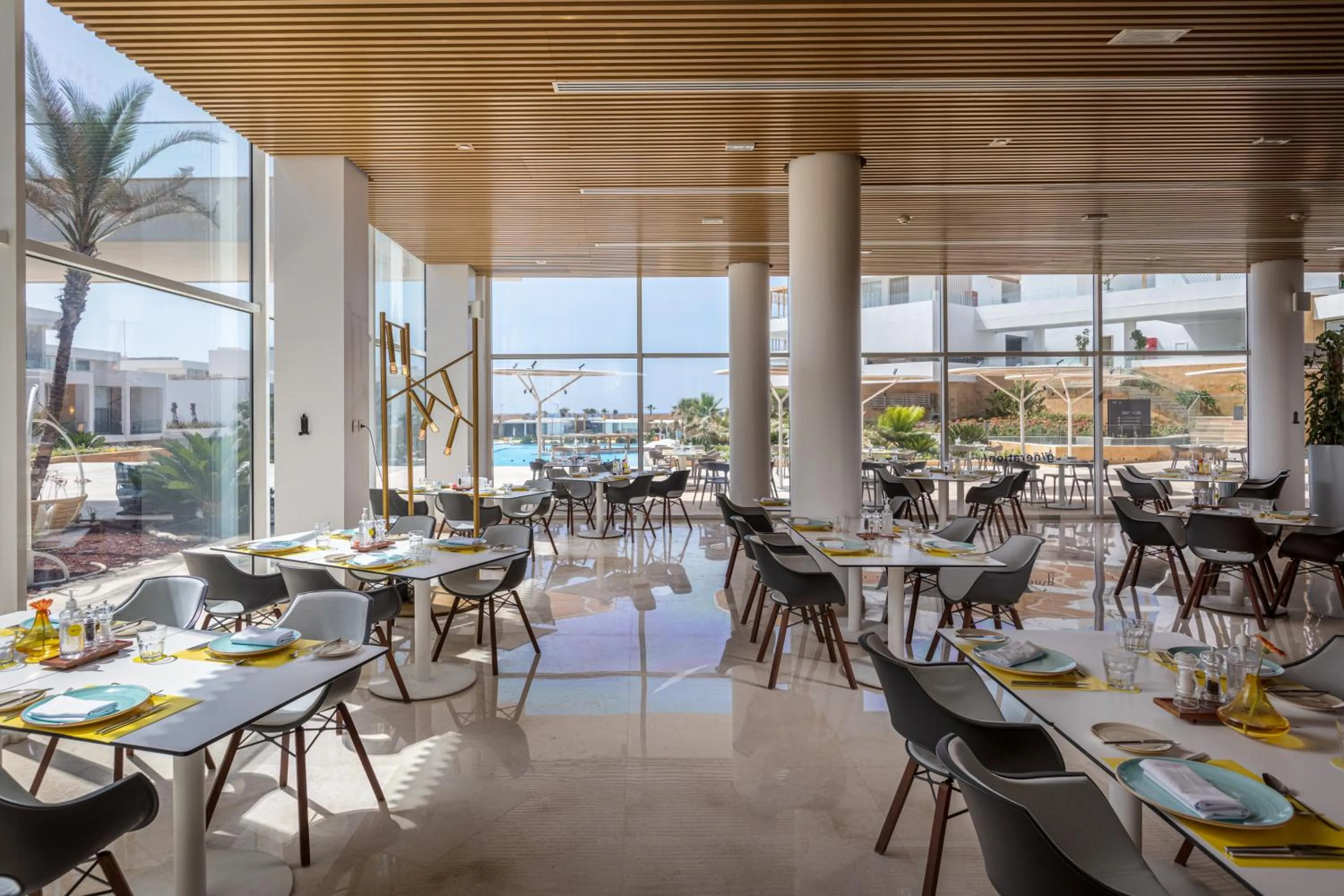 Restaurant/places to eat in The G Hotel Seashell