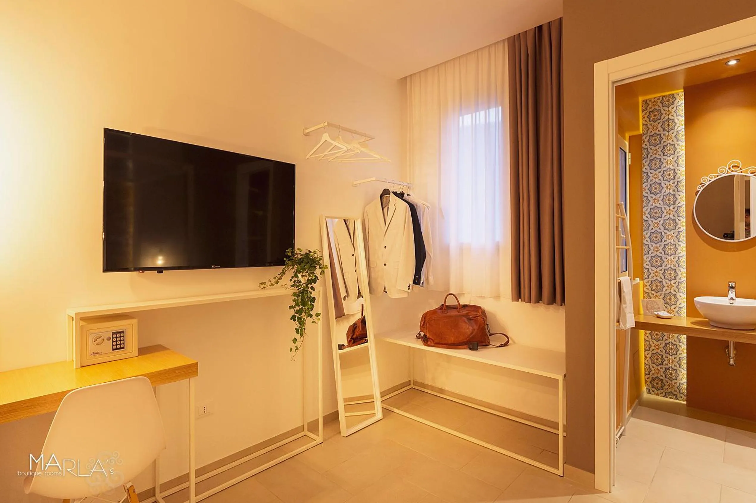 TV and multimedia in Marla's boutique rooms