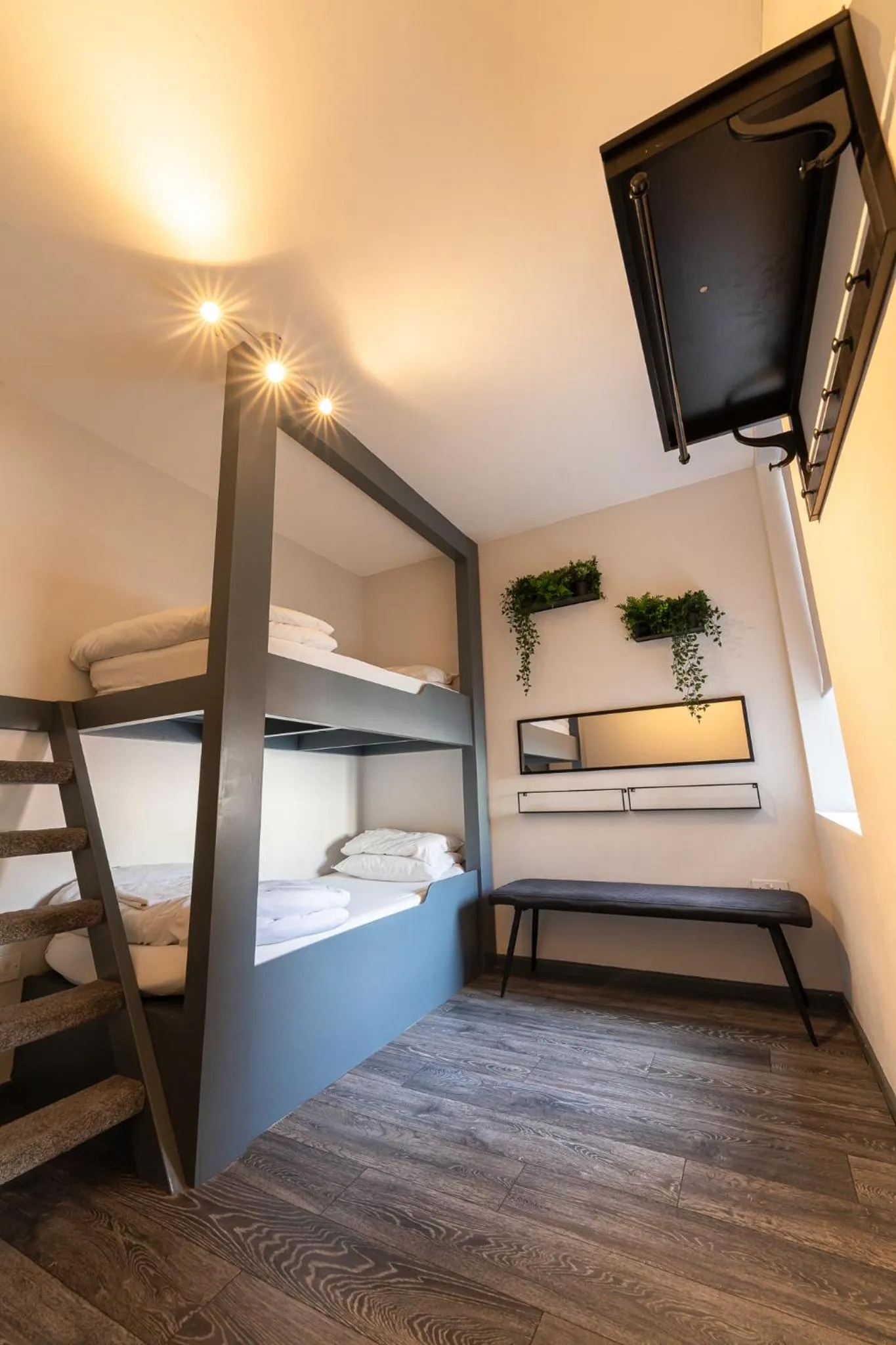 Vibe Holiday Apartments