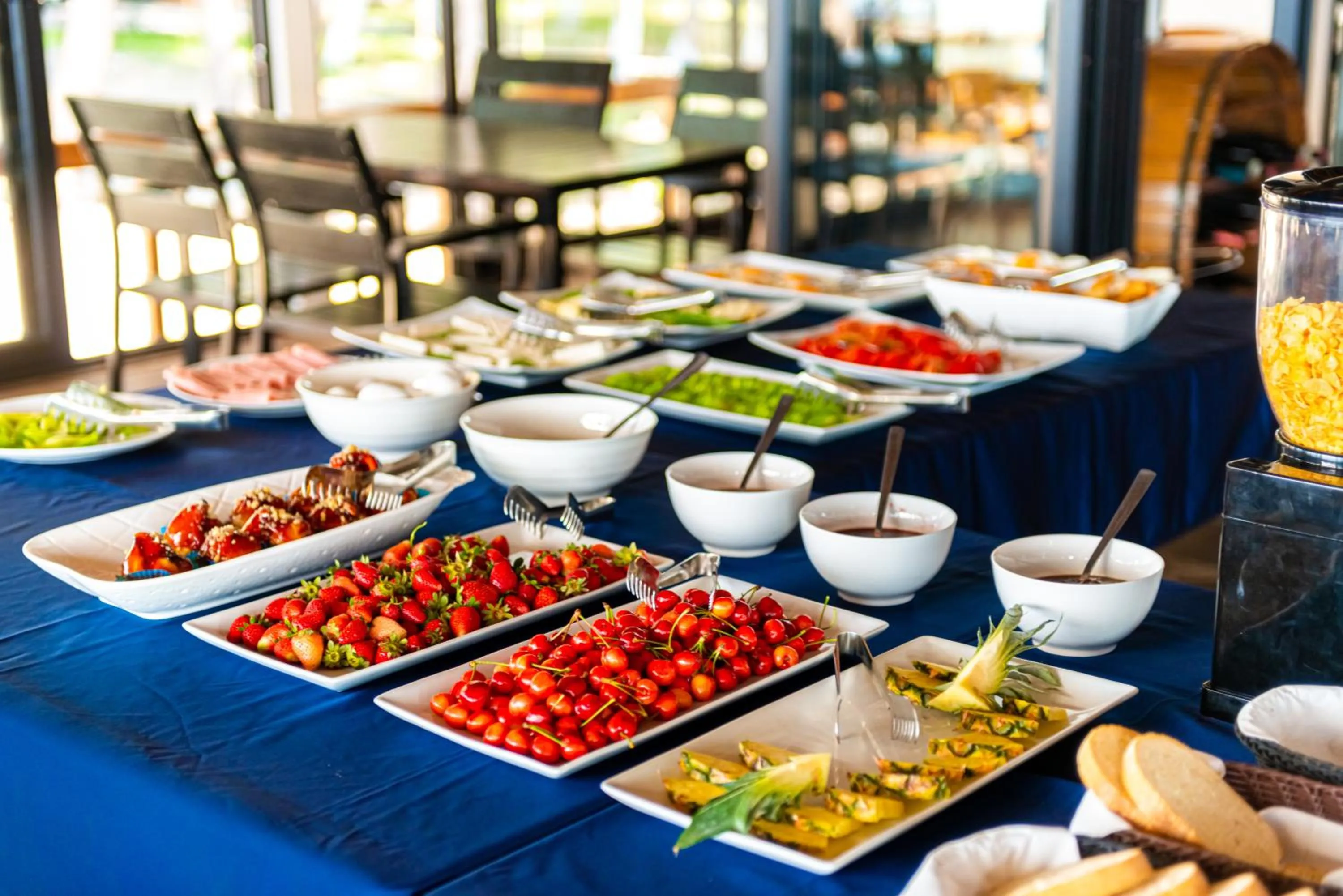 Buffet breakfast in ECUADOR Resort