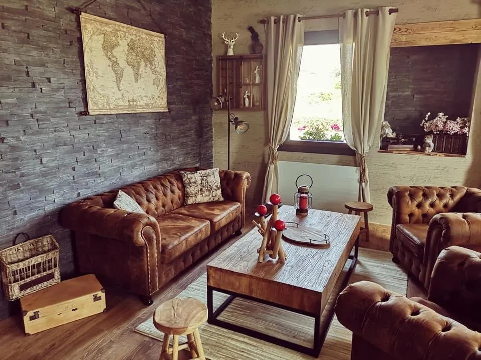 Restaurant/places to eat in Auberge Saint-Jean