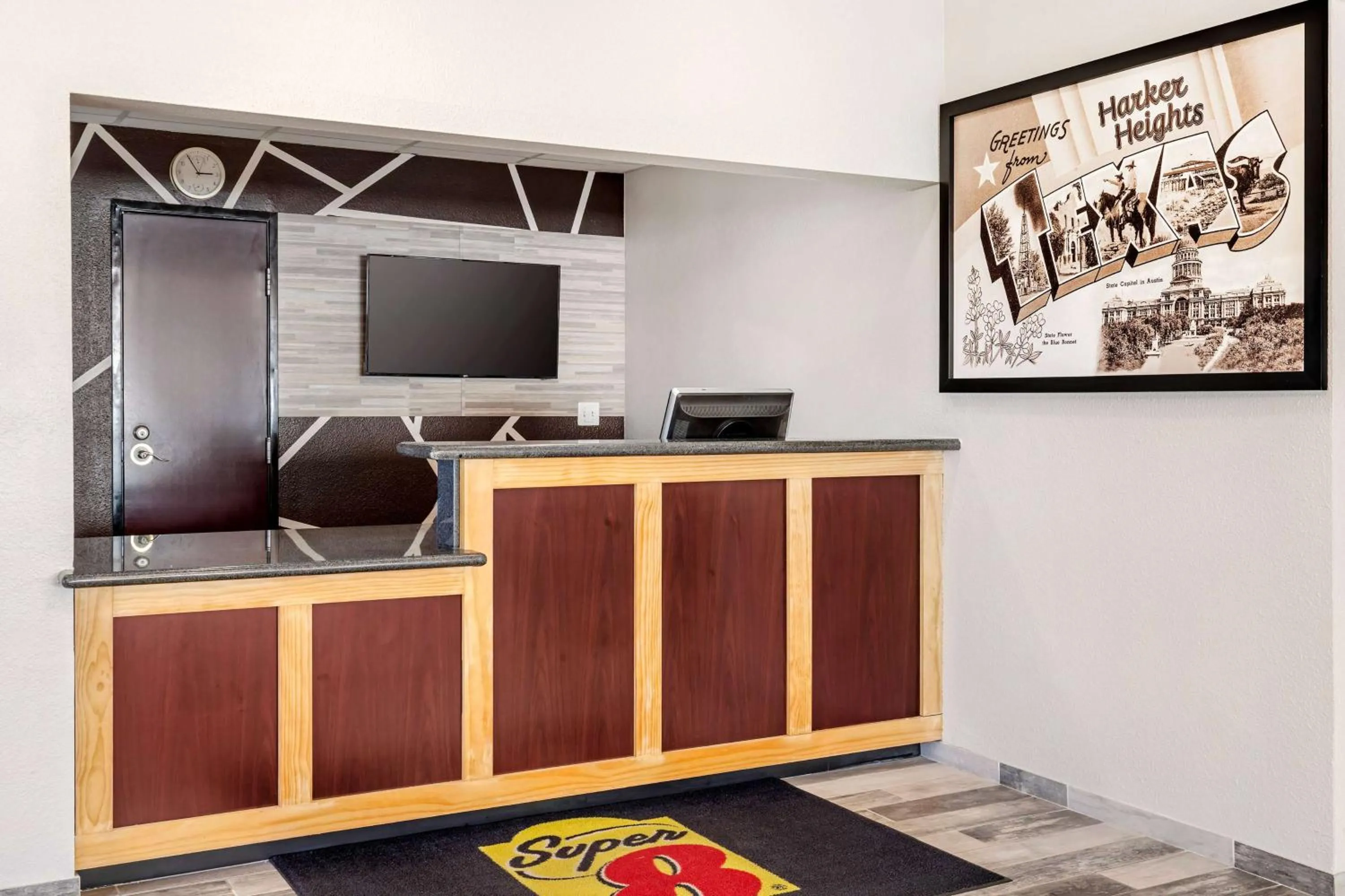 Lobby or reception in Super 8 by Wyndham Harker Heights Killeen - Fort Cavazos