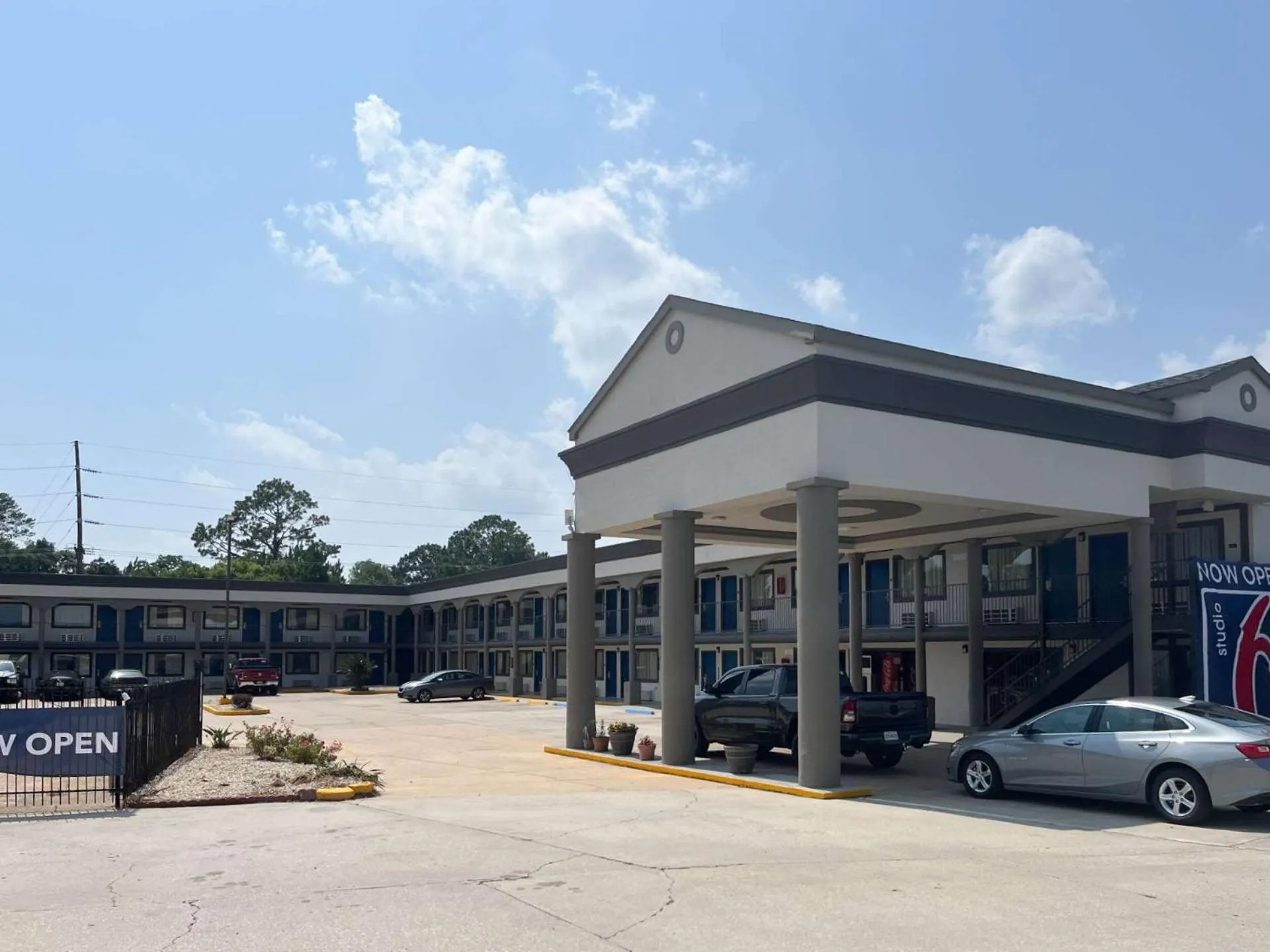 Property Building in Super 8 by Wyndham Opelousas