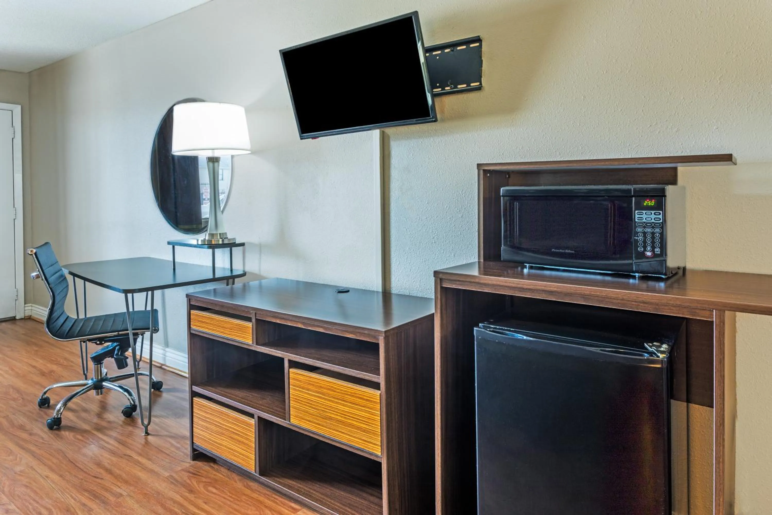 TV/Entertainment Center in Super 8 by Wyndham Opelousas