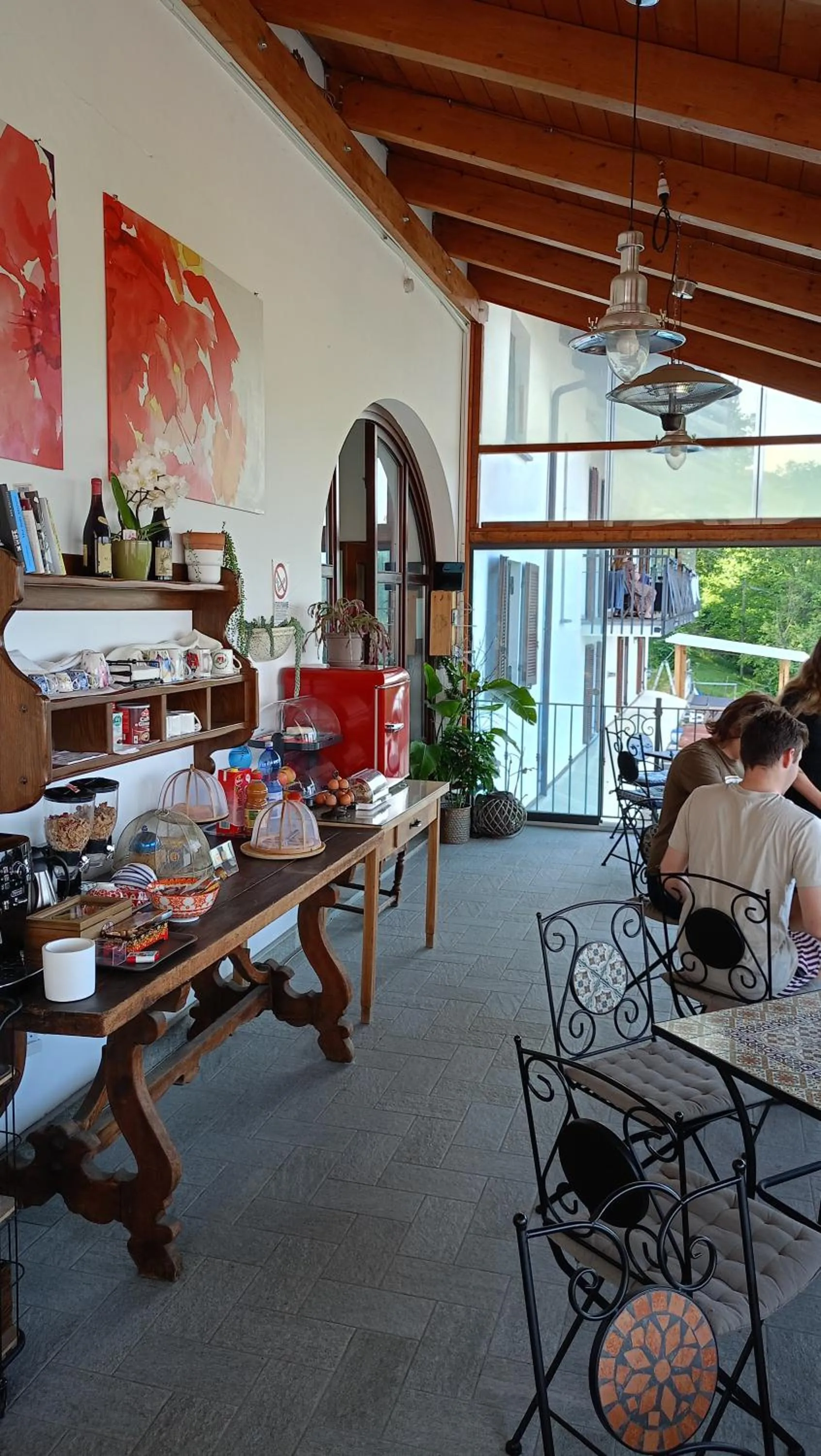 Breakfast in Villa Belvedere Langhe