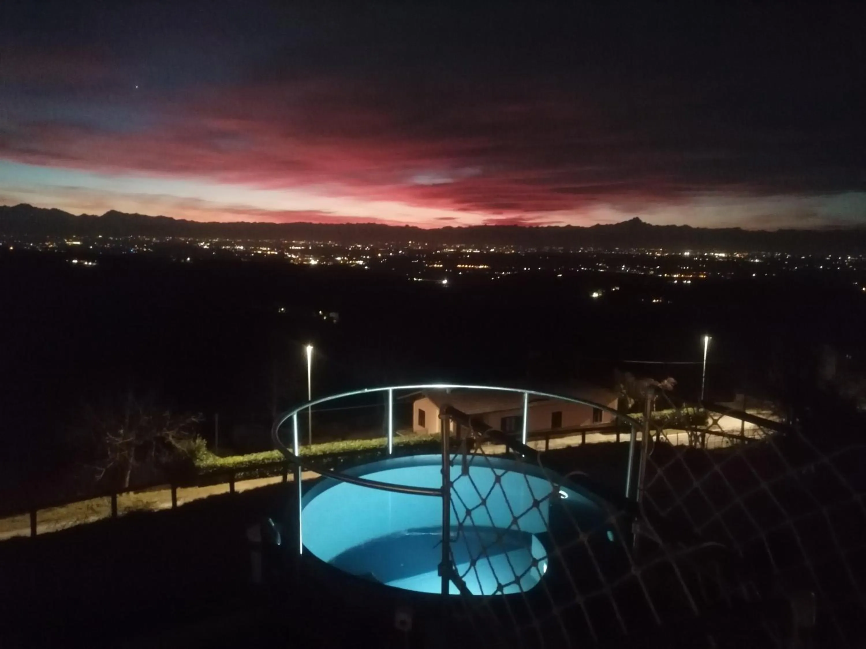 Hot Tub in Villa Belvedere Langhe
