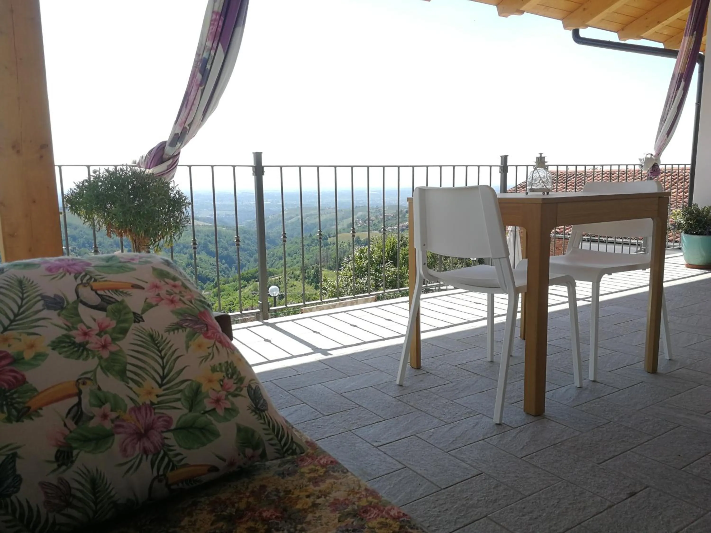 Balcony/Terrace in Villa Belvedere Langhe