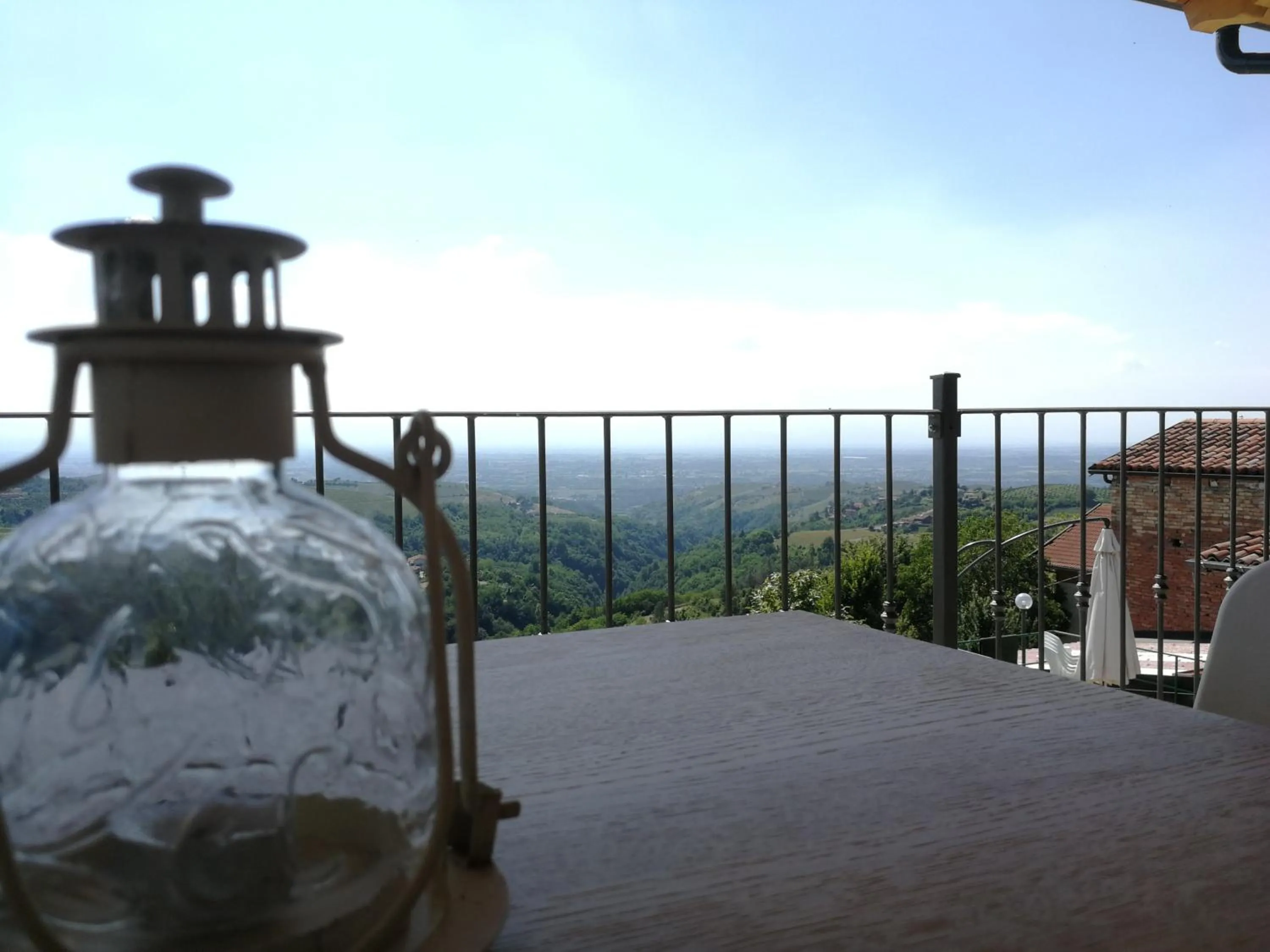 Sunrise in Villa Belvedere Langhe