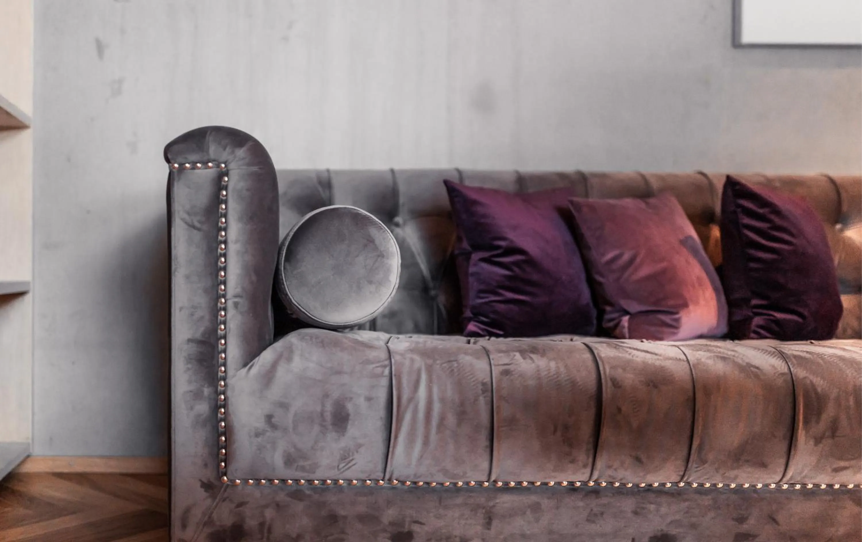 Burgi's - Adults only