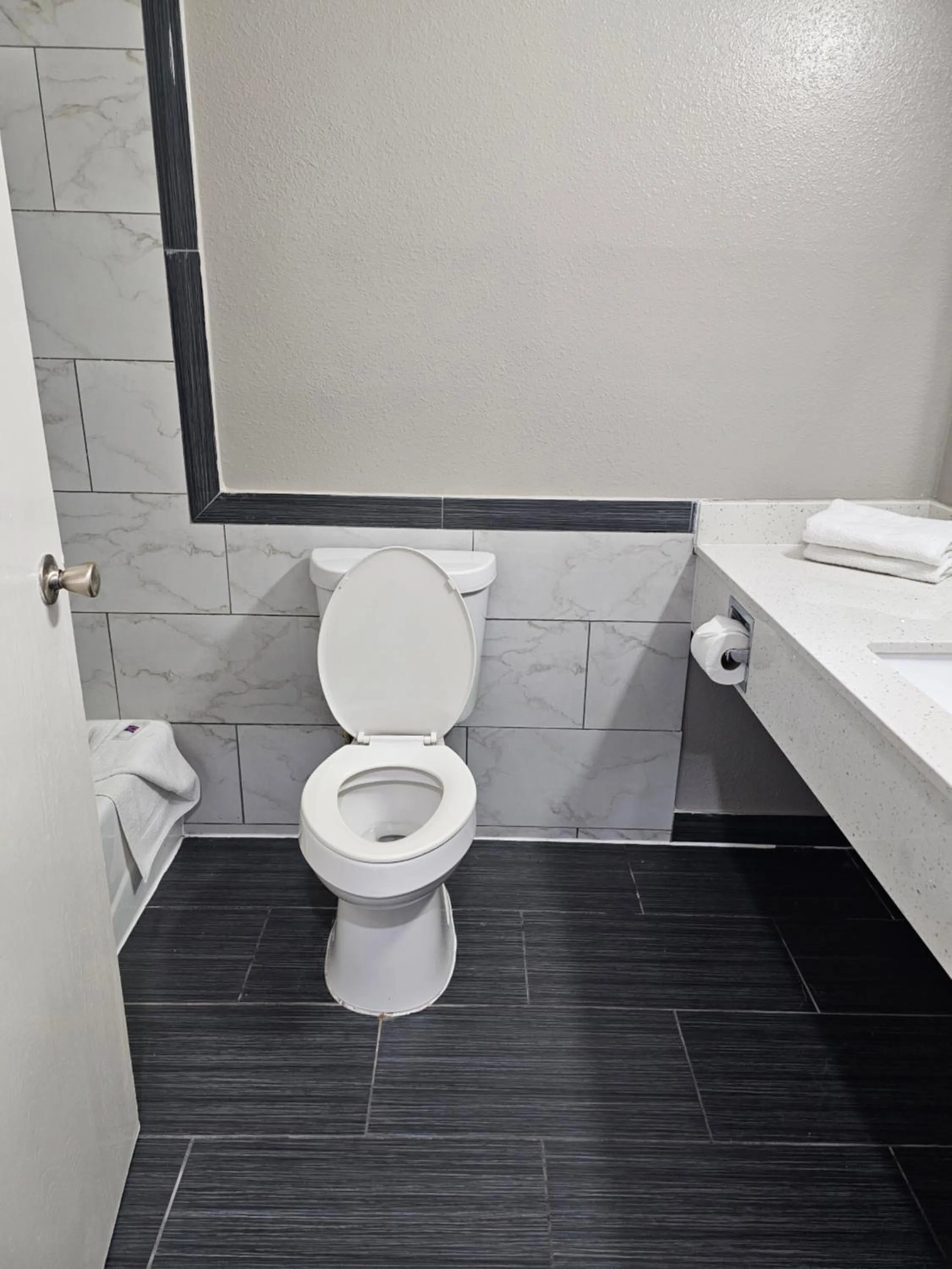 Bathroom in Motel 6 Houston, TX - Hwy 249 and Fallbrook