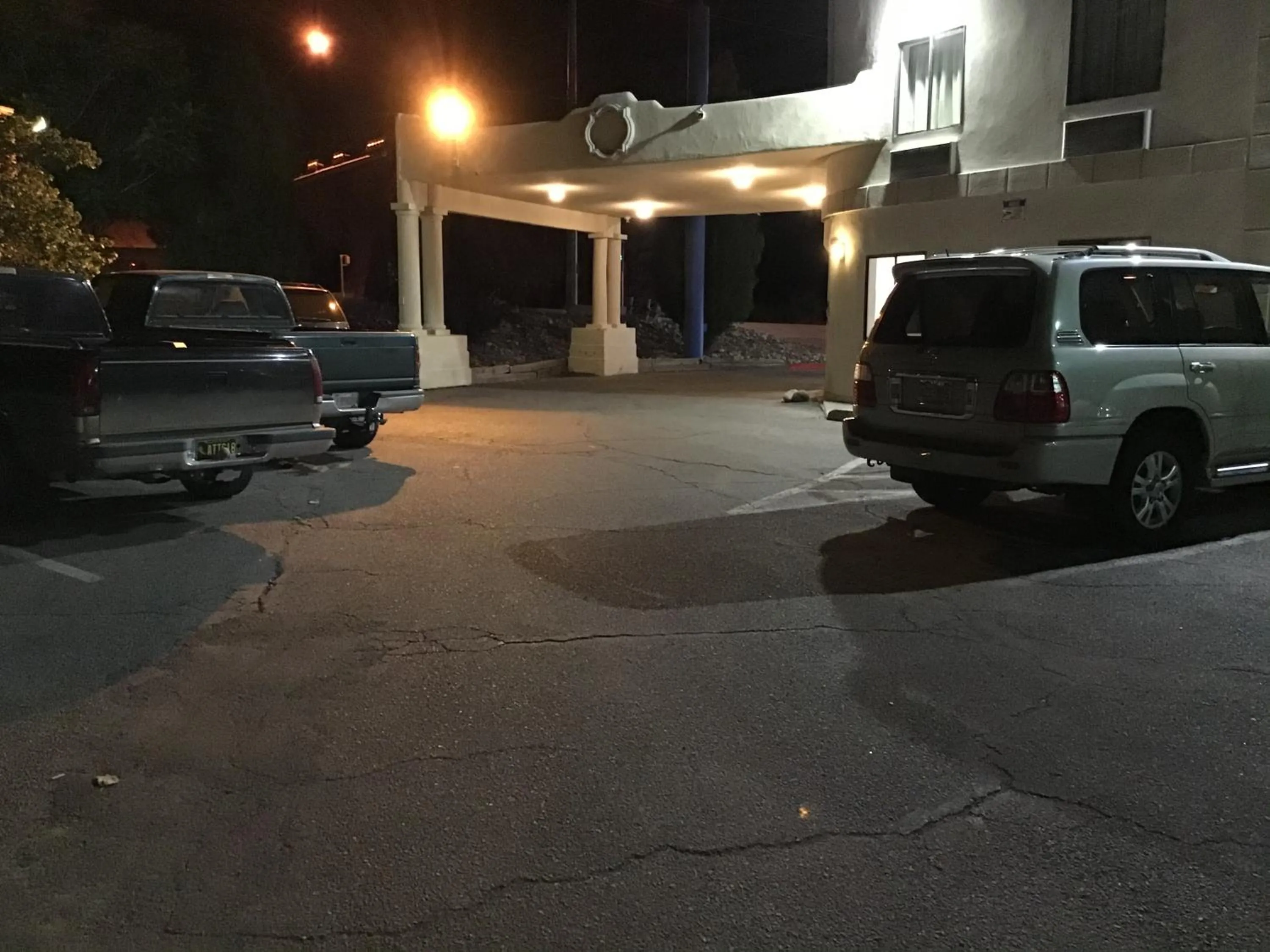 Parking in Motel 6-Espanola, NM