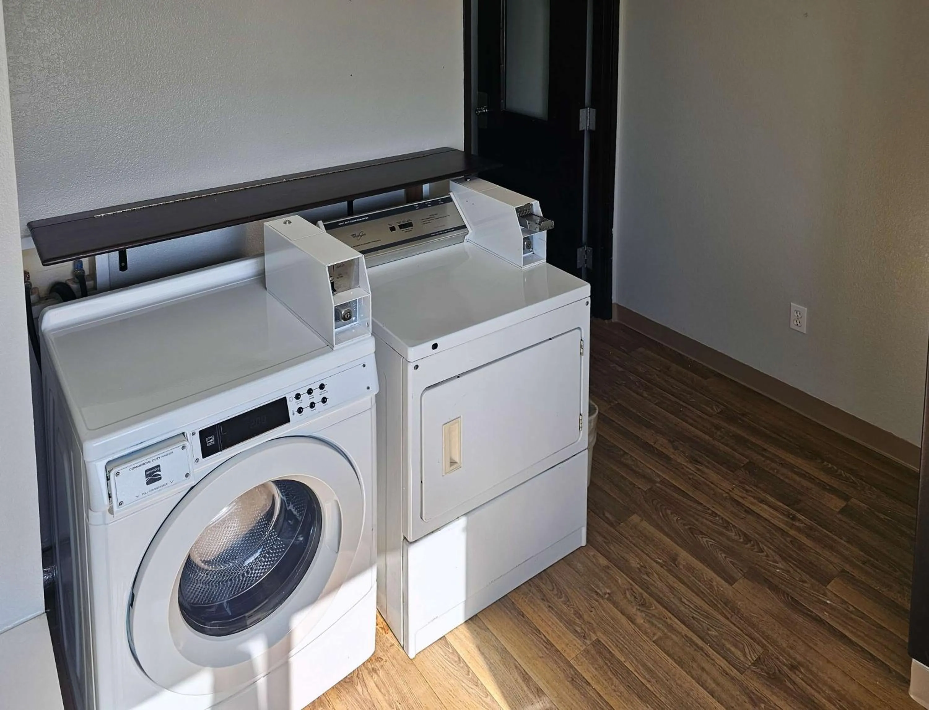 Property building in Motel 6 Sinton TX