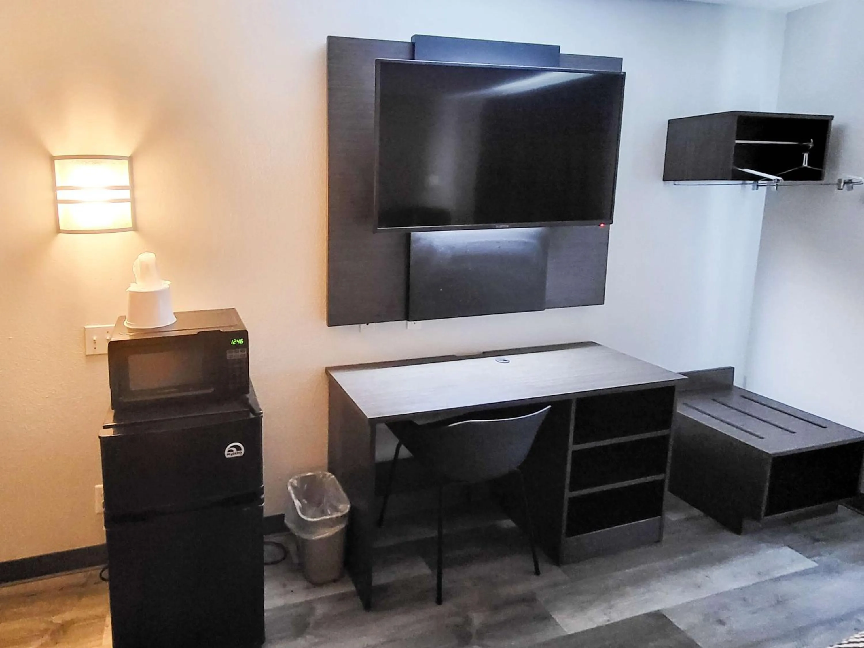 Bedroom in Motel 6 Sinton TX