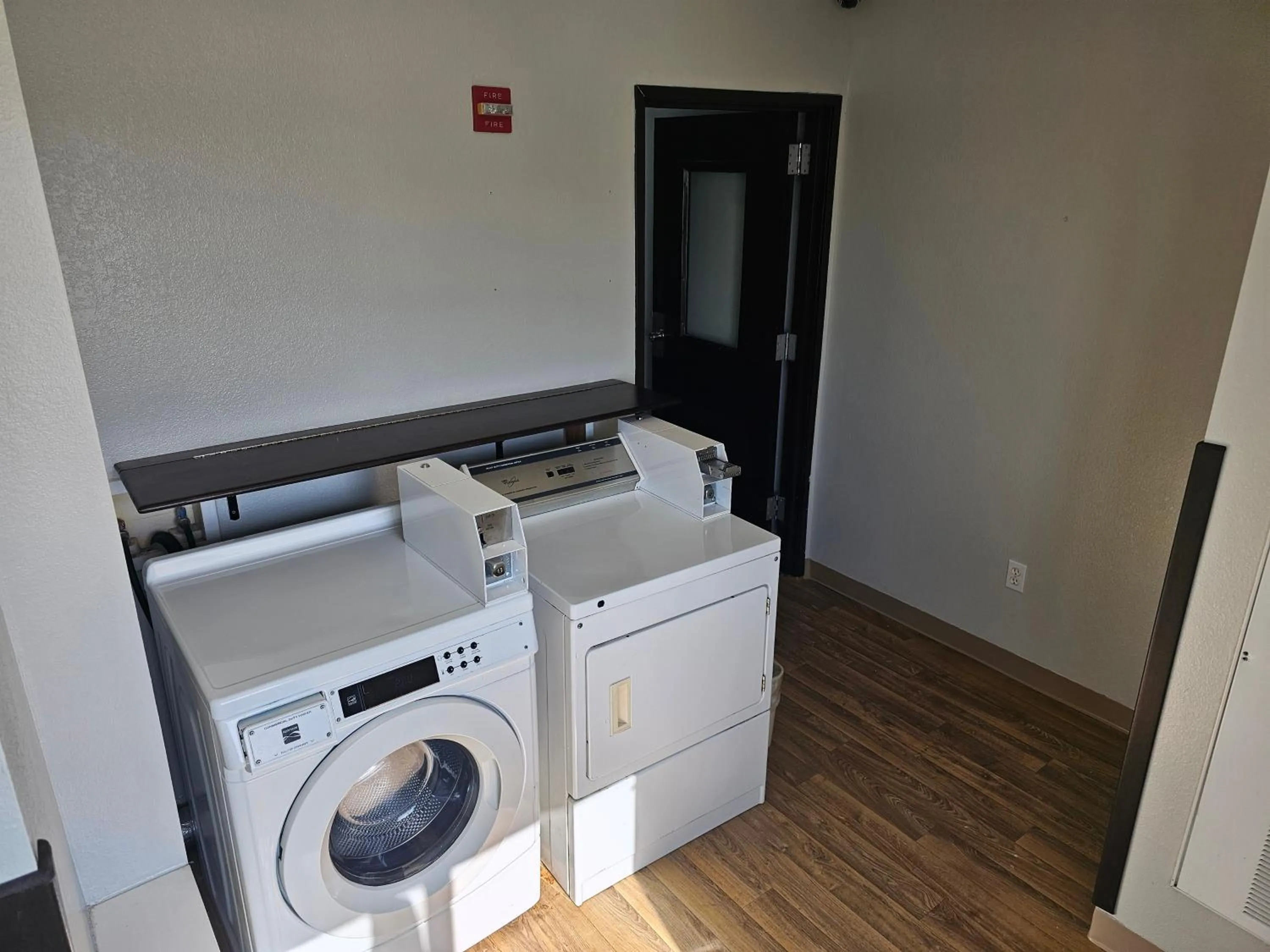 laundry in Motel 6 Sinton TX