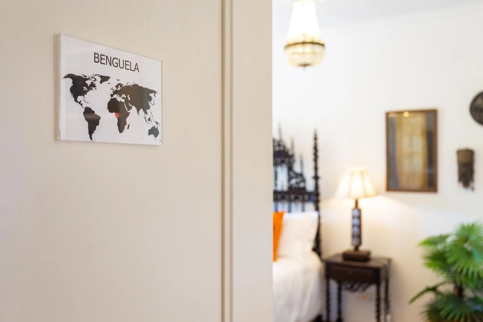 Logo/Certificate/Sign, Bed in Geronimo Guest House Belém