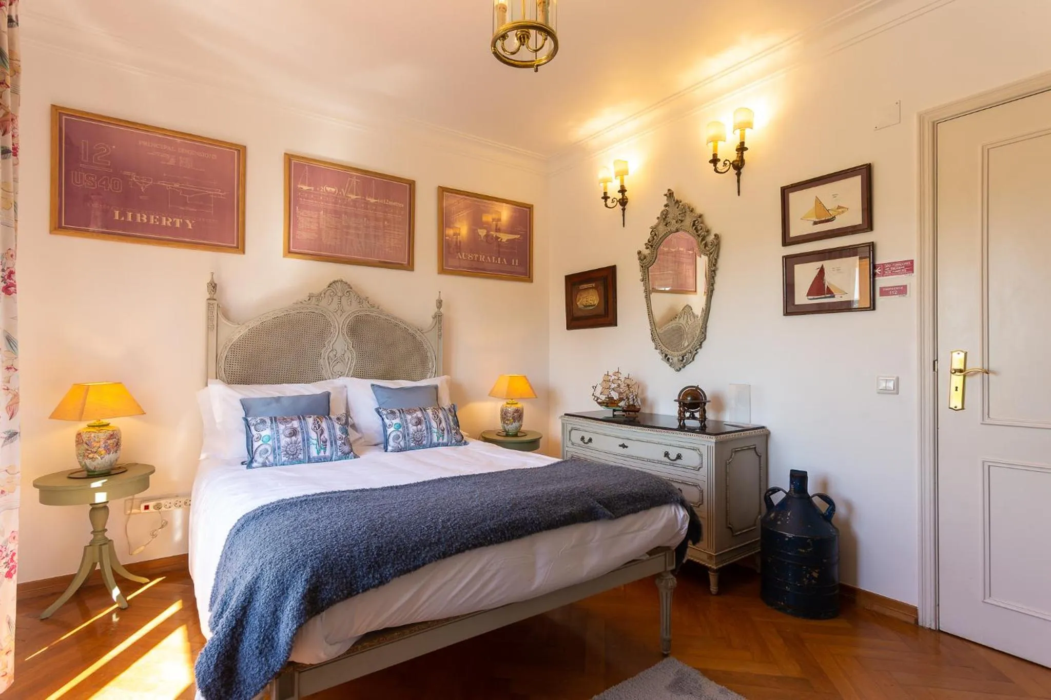 Photo of the whole room, Bed in Geronimo Guest House Belém