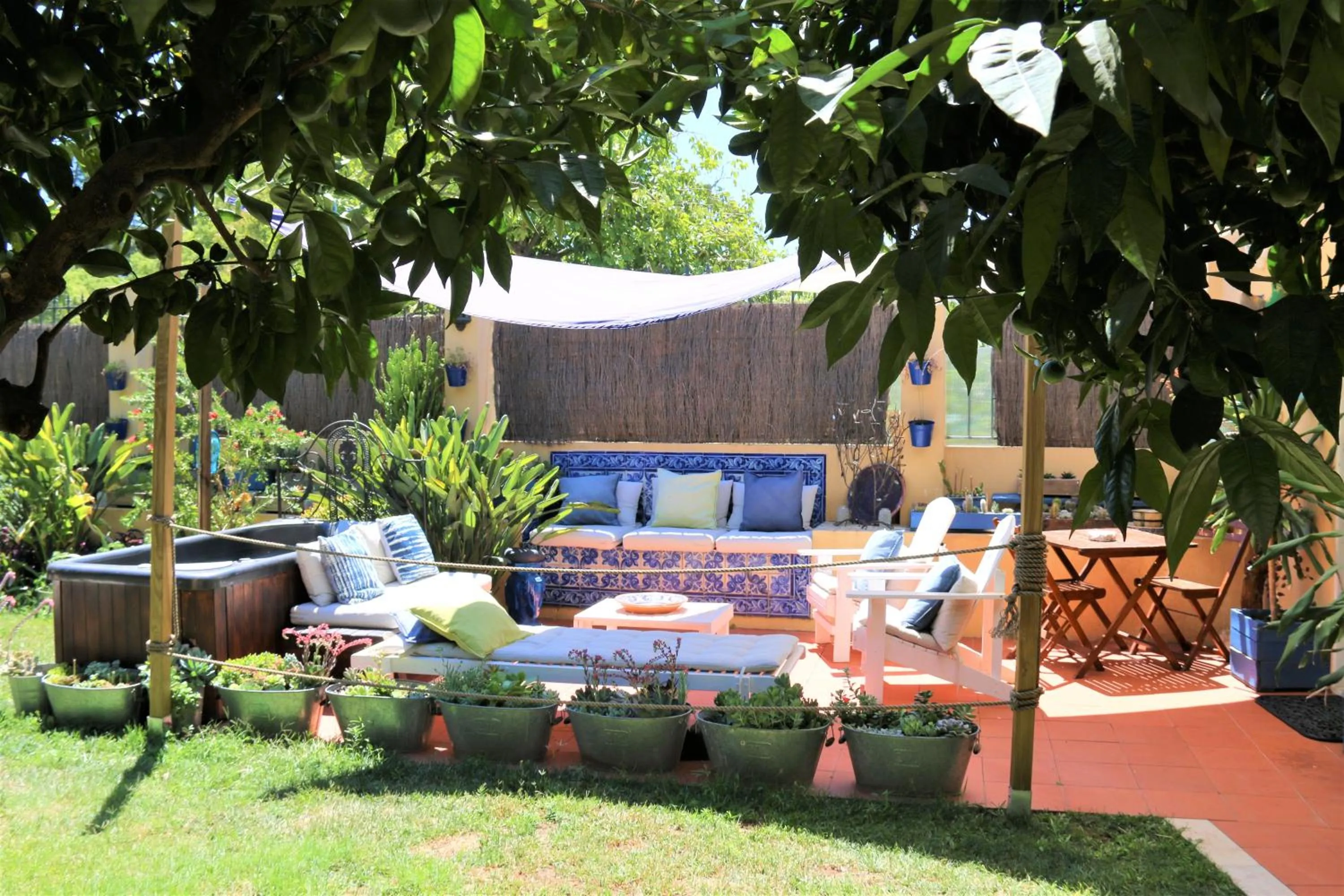 Garden in Geronimo Guest House Belém