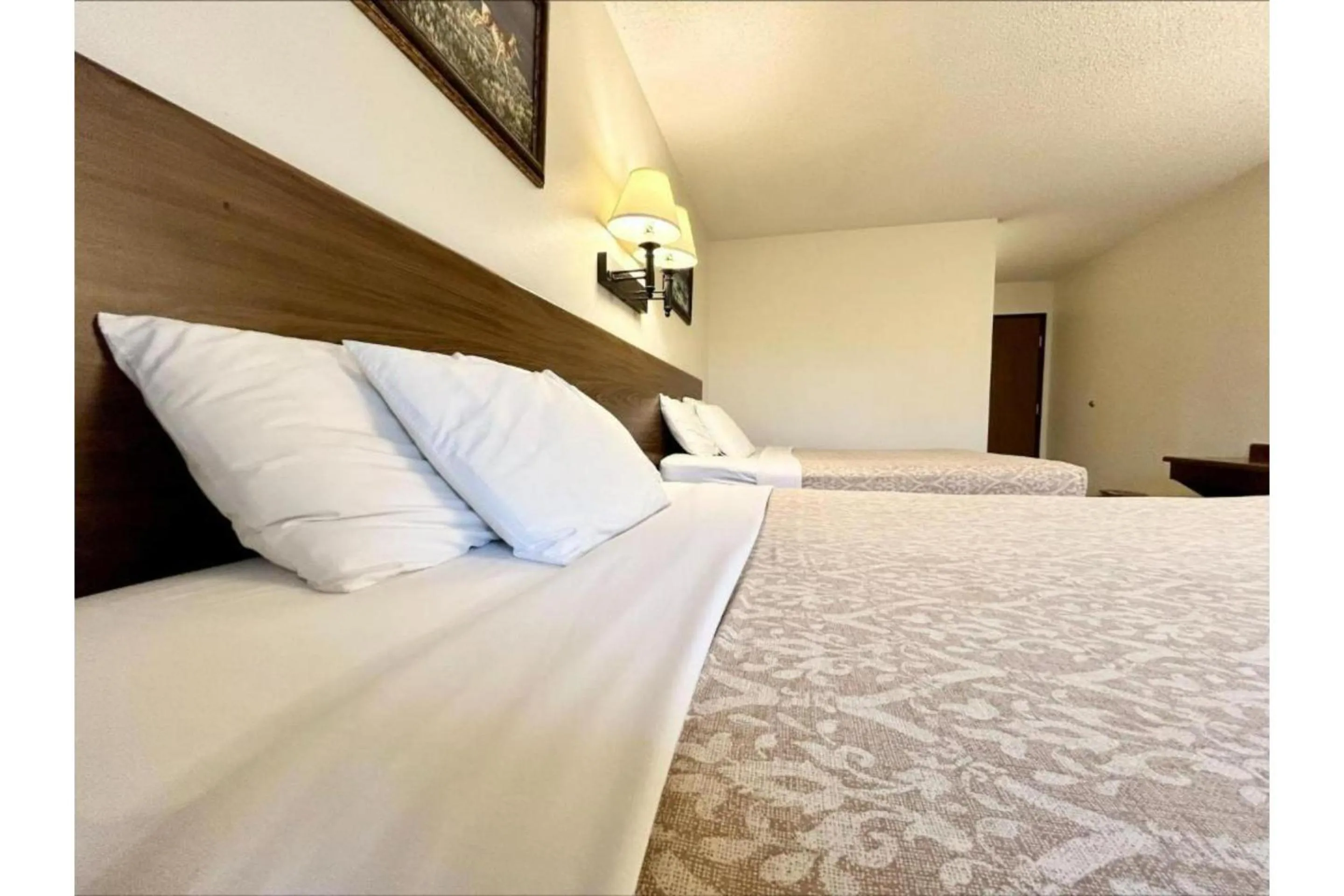 Bedroom, Bed in Homestead Inn Wolf Point Hwy 2