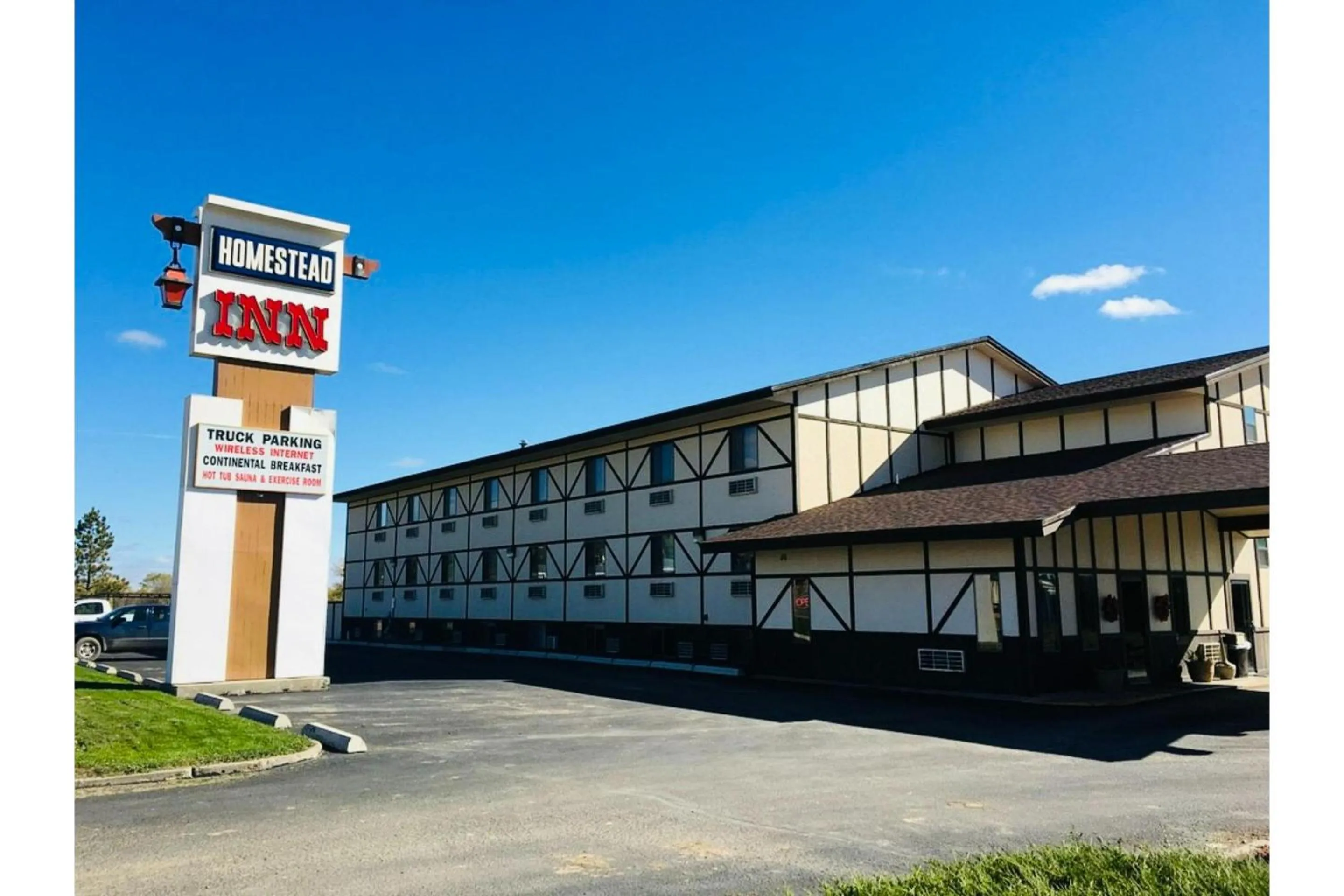 Facade/entrance in Homestead Inn Wolf Point Hwy 2