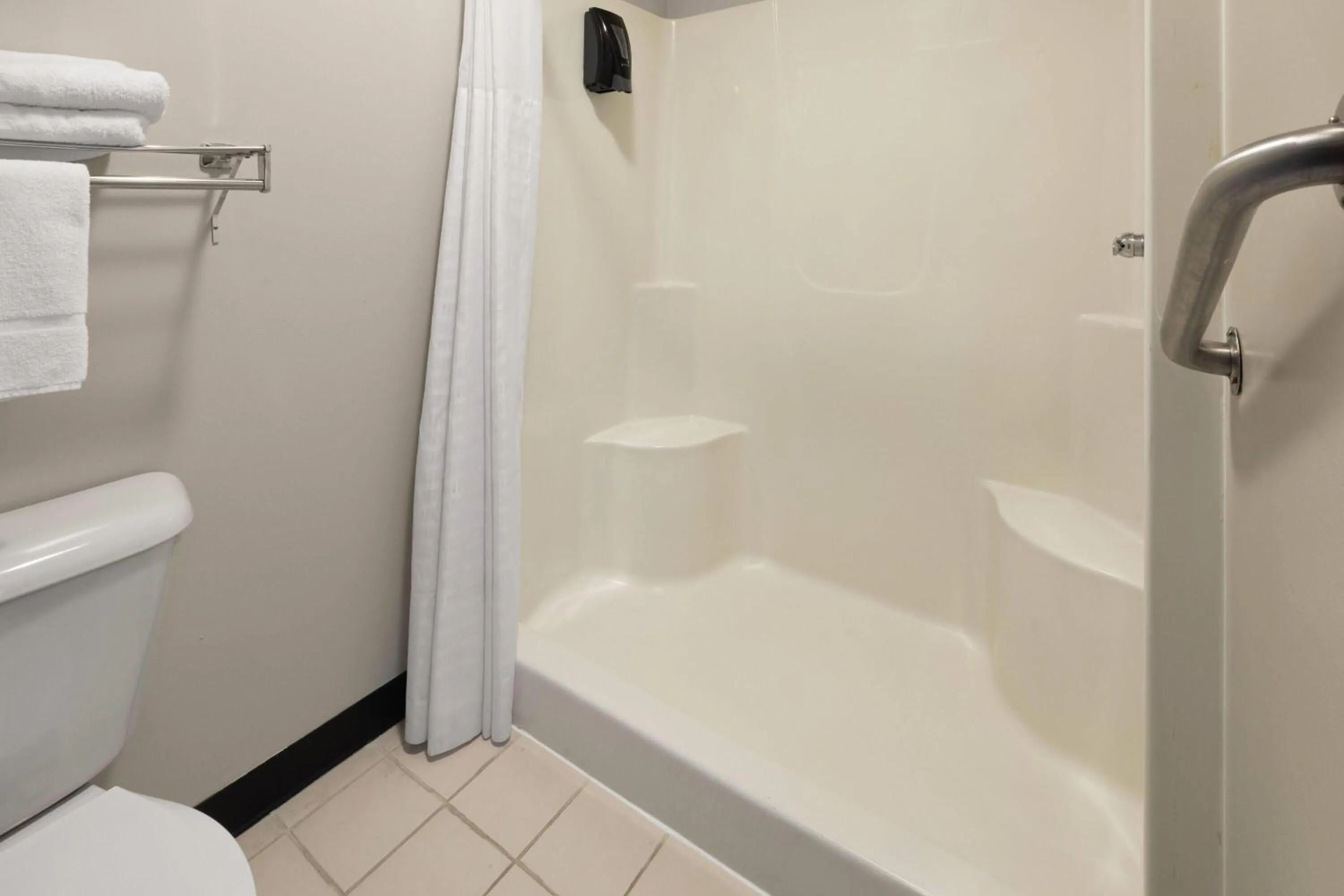 Shower in Days Inn by Wyndham Bad Axe