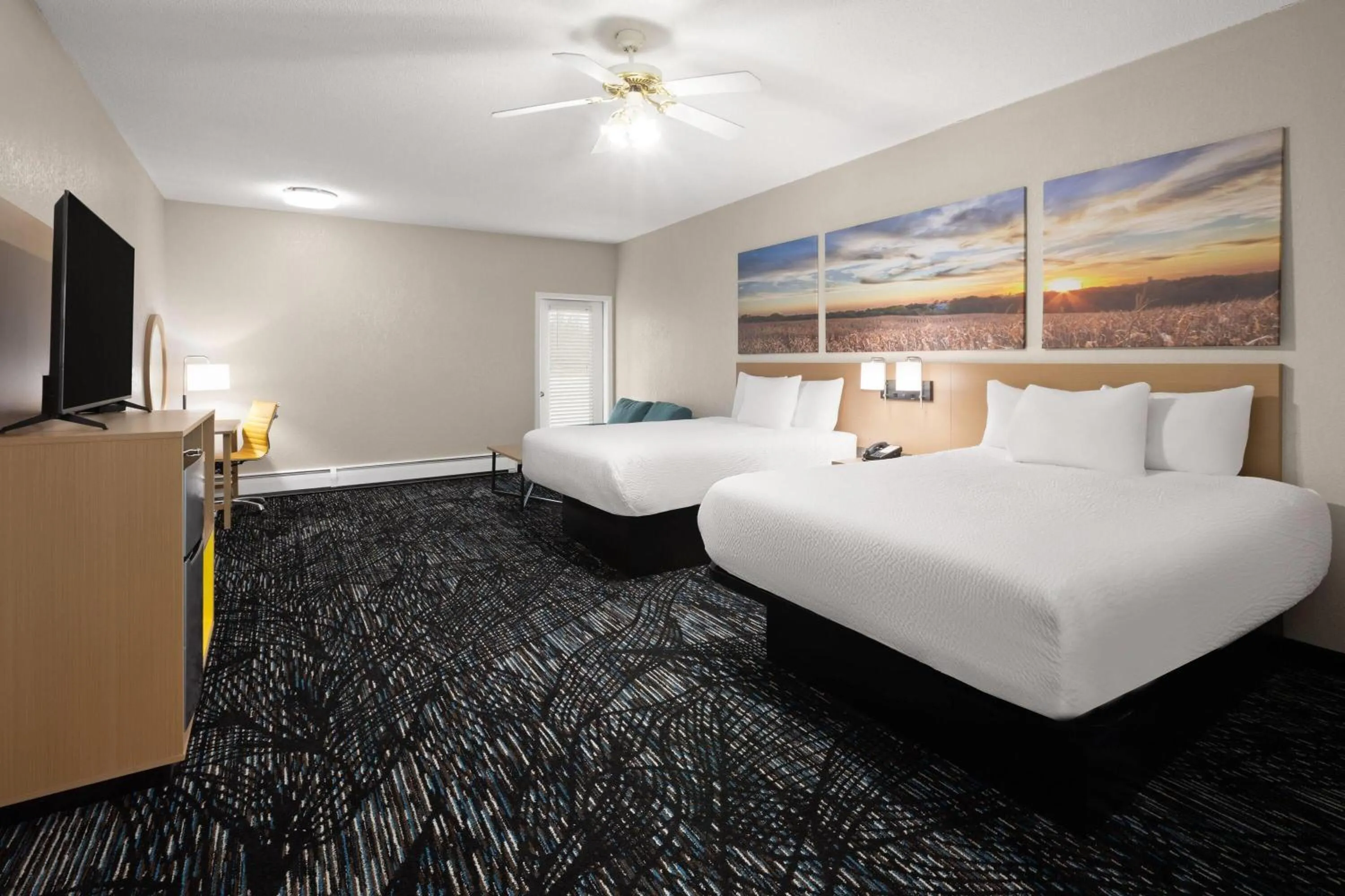 Photo of the whole room, Bed in Days Inn by Wyndham Bad Axe