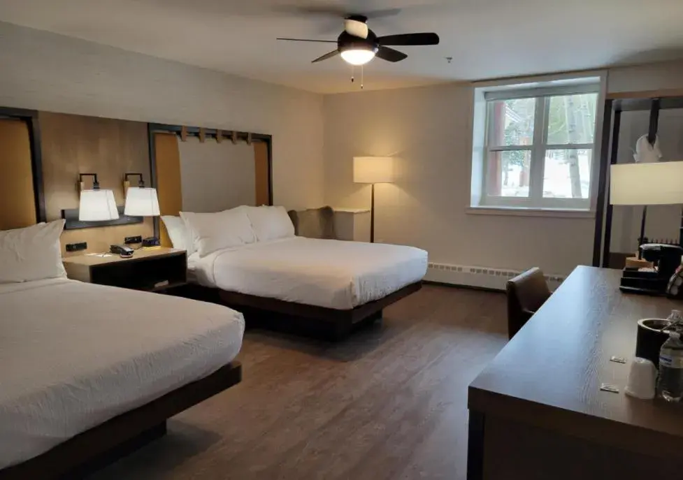 Lodge Queen Room with Two Queen Beds in The Lodge at Breckenridge Lodge Queen Room with Two Queen Beds in The Lodge at Breckenridge
