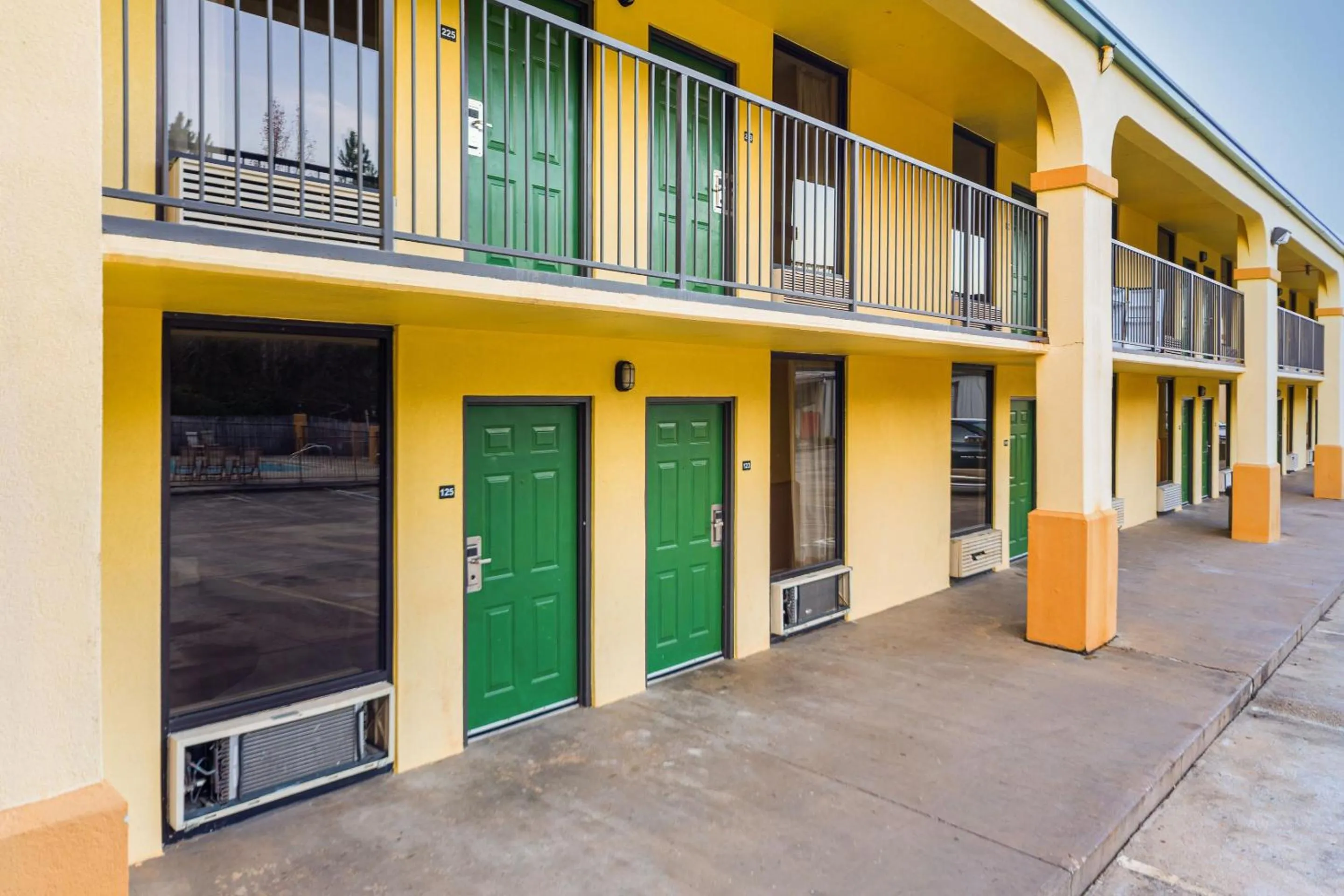 Lobby or reception in Days Inn by Wyndham Atmore
