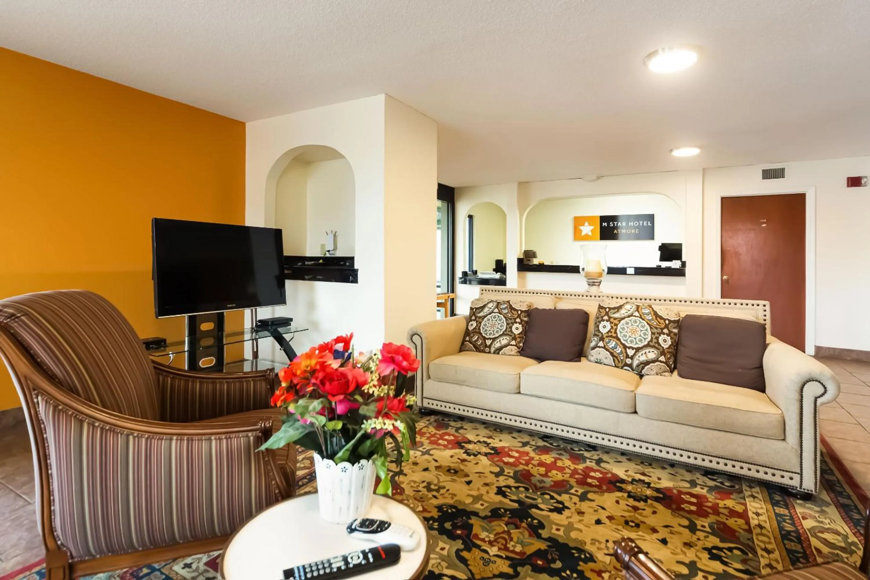 Lobby or reception, Seating Area in Days Inn by Wyndham Atmore