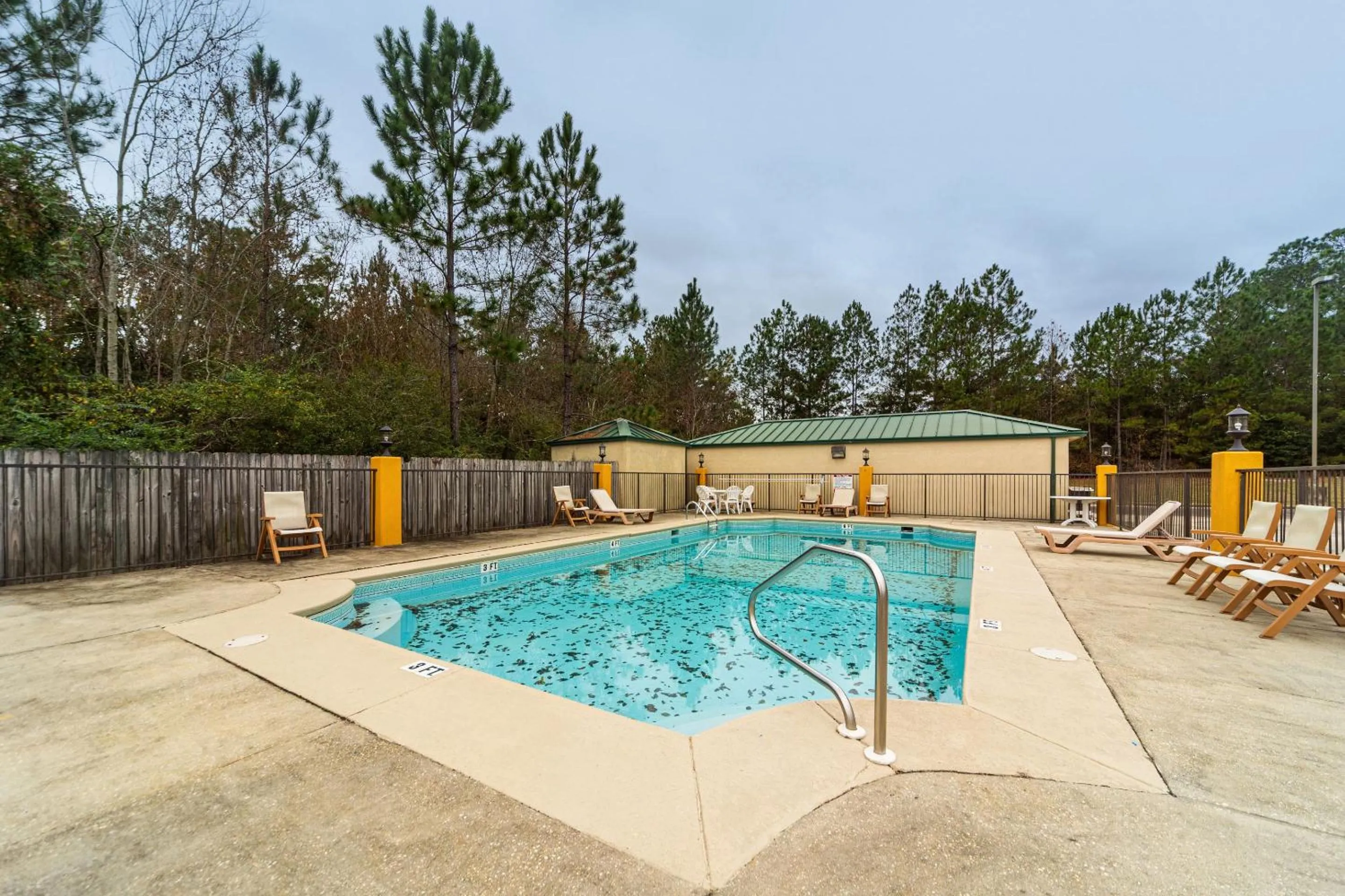 Swimming Pool in Days Inn by Wyndham Atmore